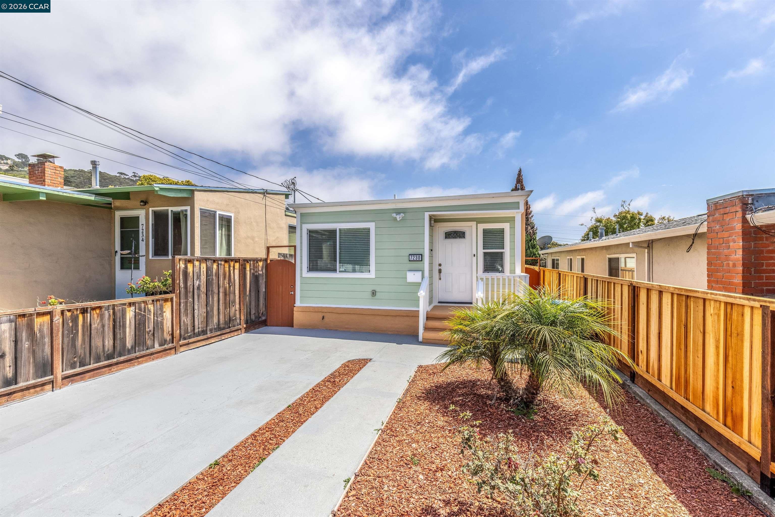 7230 Blake St — photo