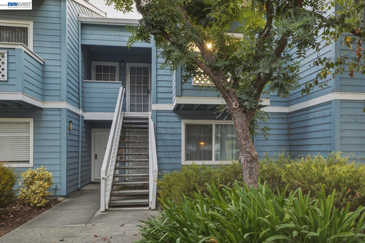 1511 Four Oaks Cir — photo