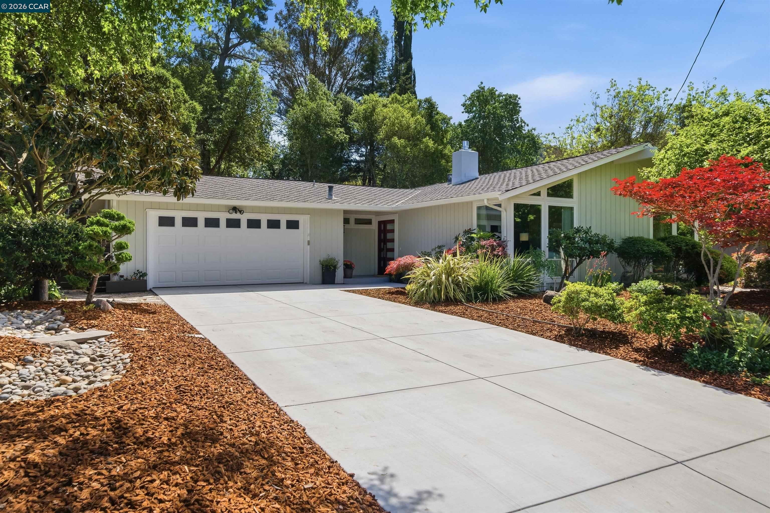 157 Shuey Dr — photo