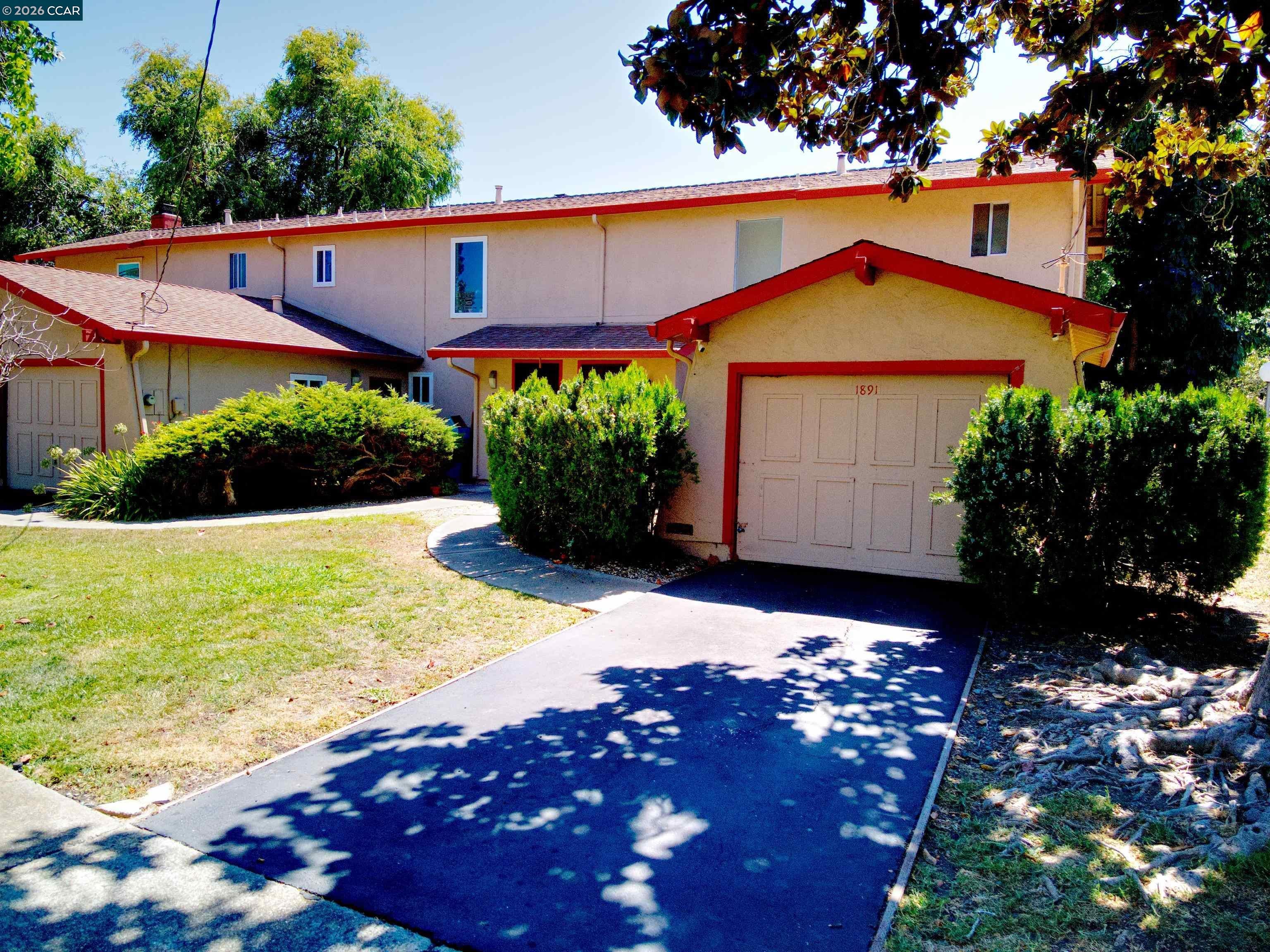 1891 Landana Dr C — photo