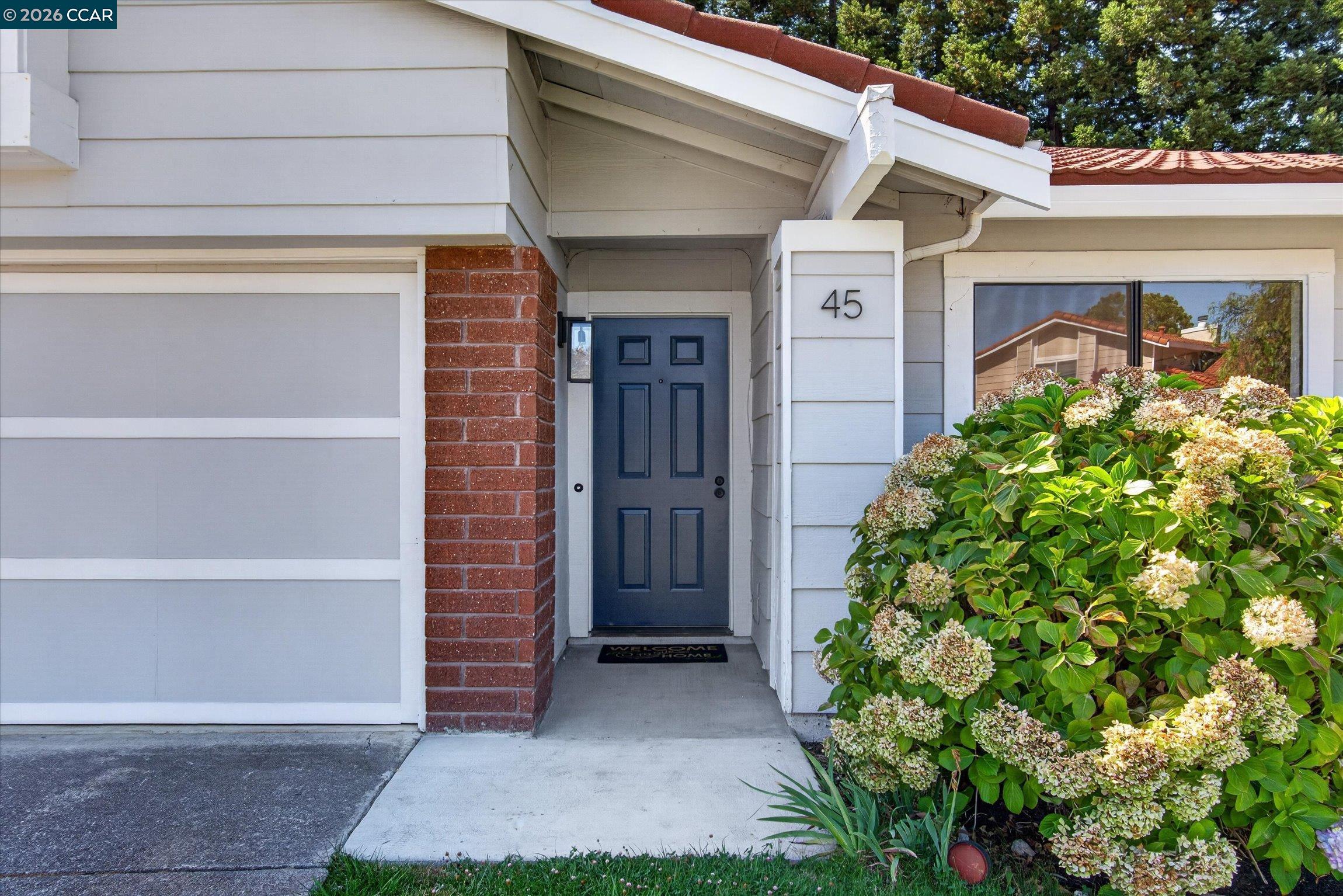45 Longhorn Ct. — photo
