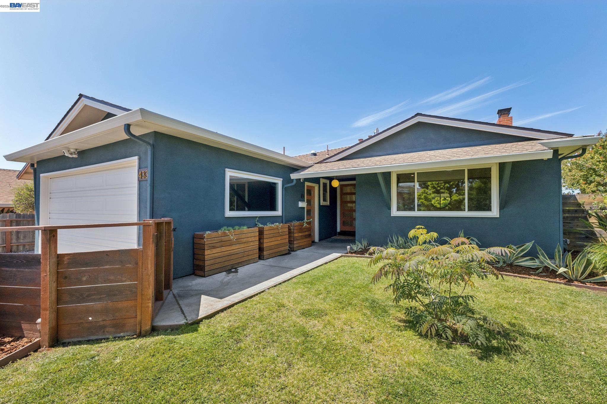 433 Kitty Hawk Rd, Alameda, CA 94501 — photo 2