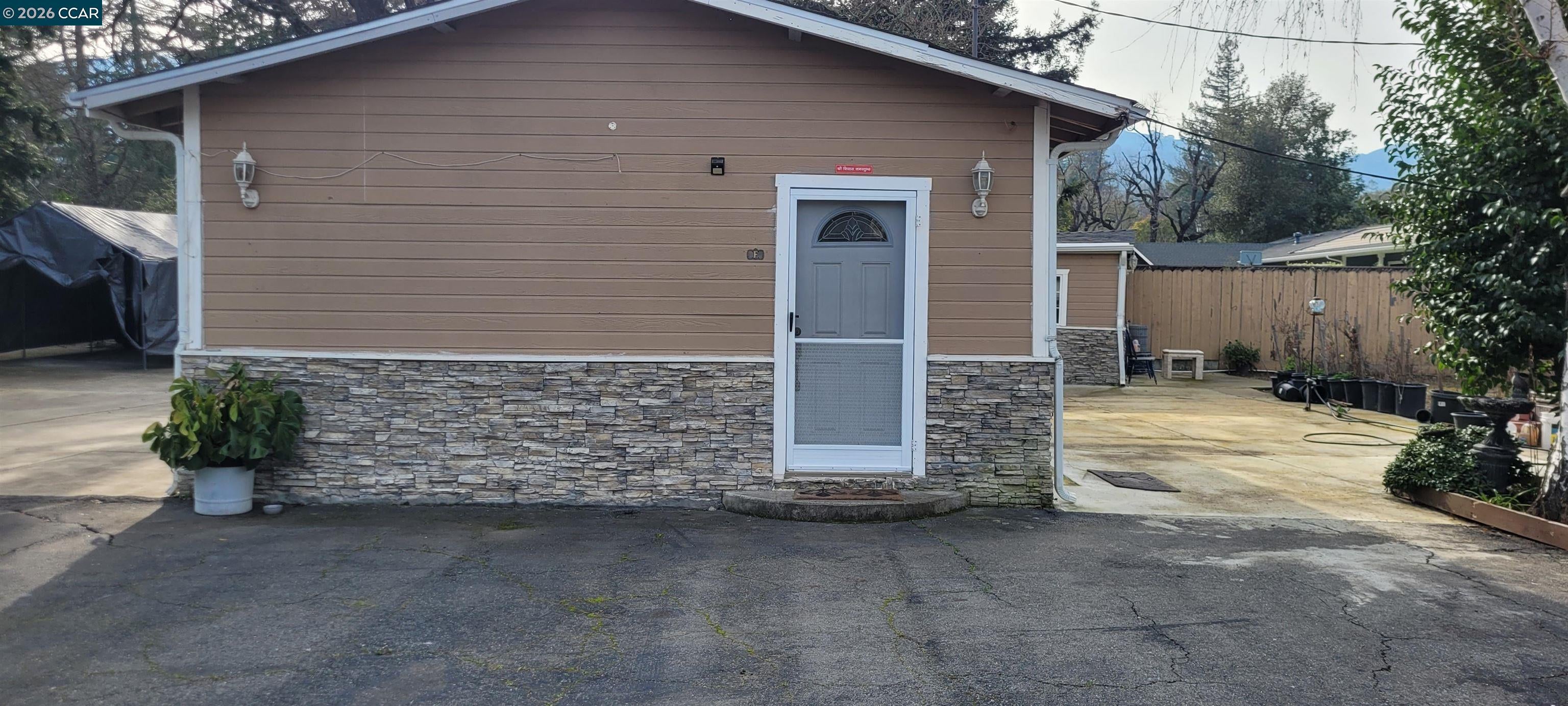 1181 Danville — photo