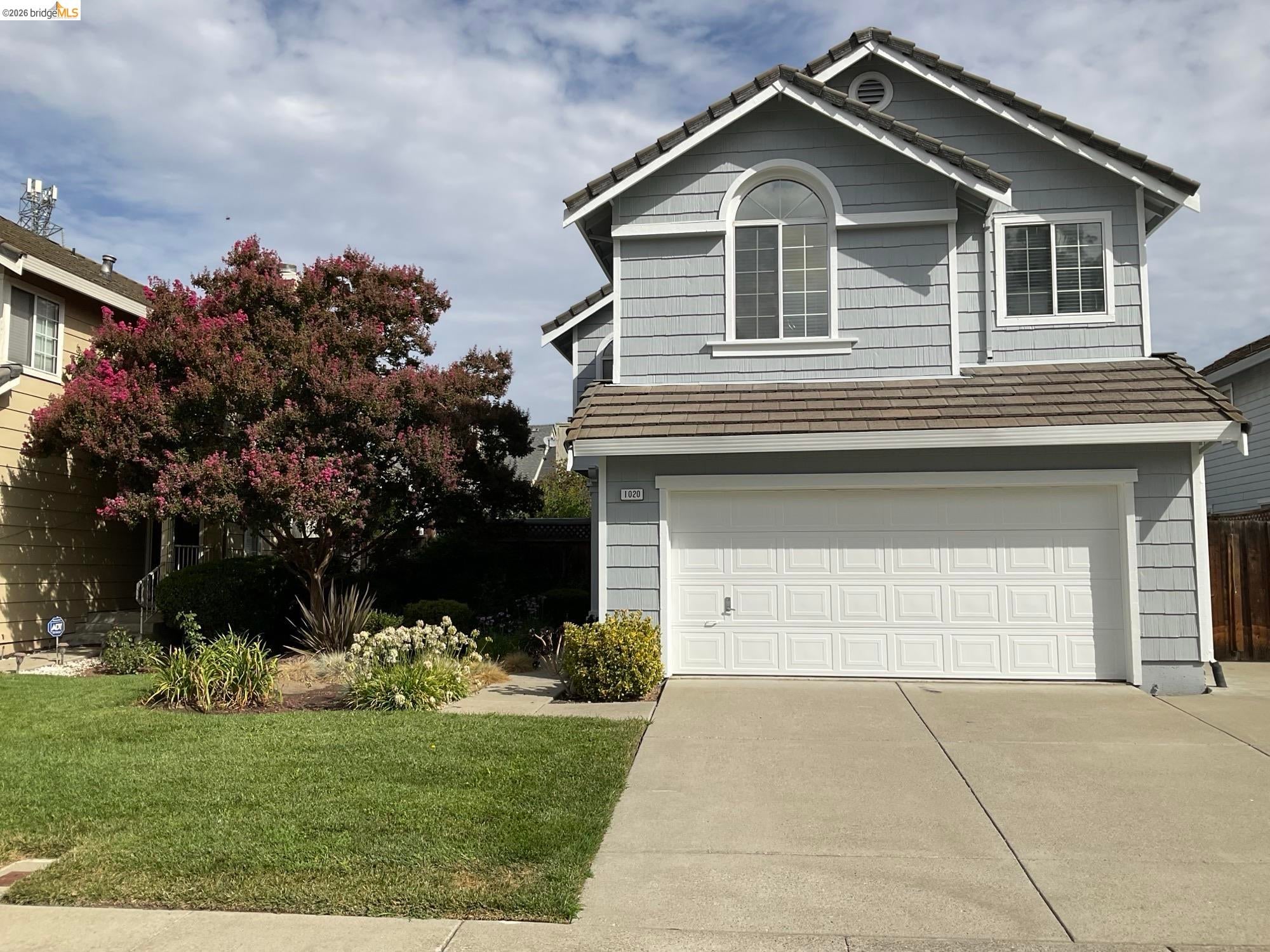 1020 Bellflower Street — photo