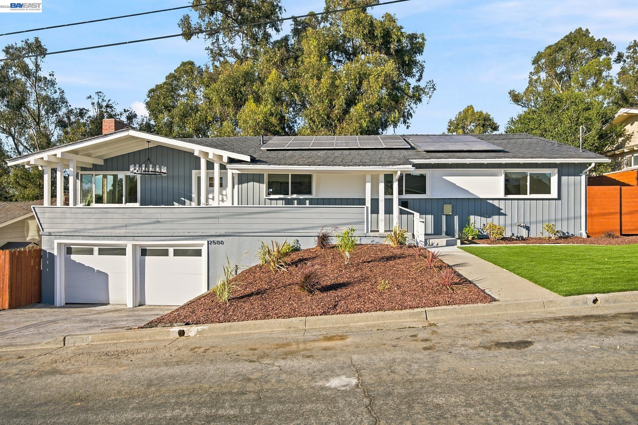 2500 Lancaster Ct — photo