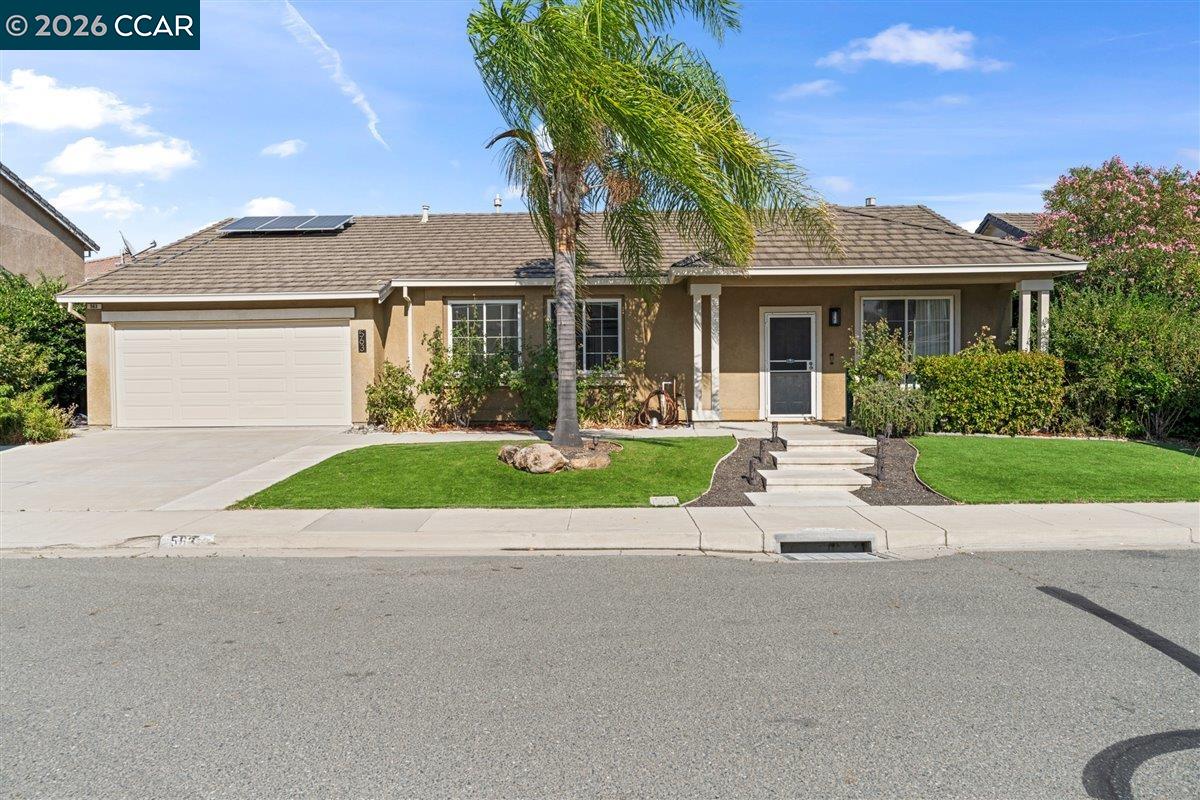 563 Silver Saddle Dr — photo
