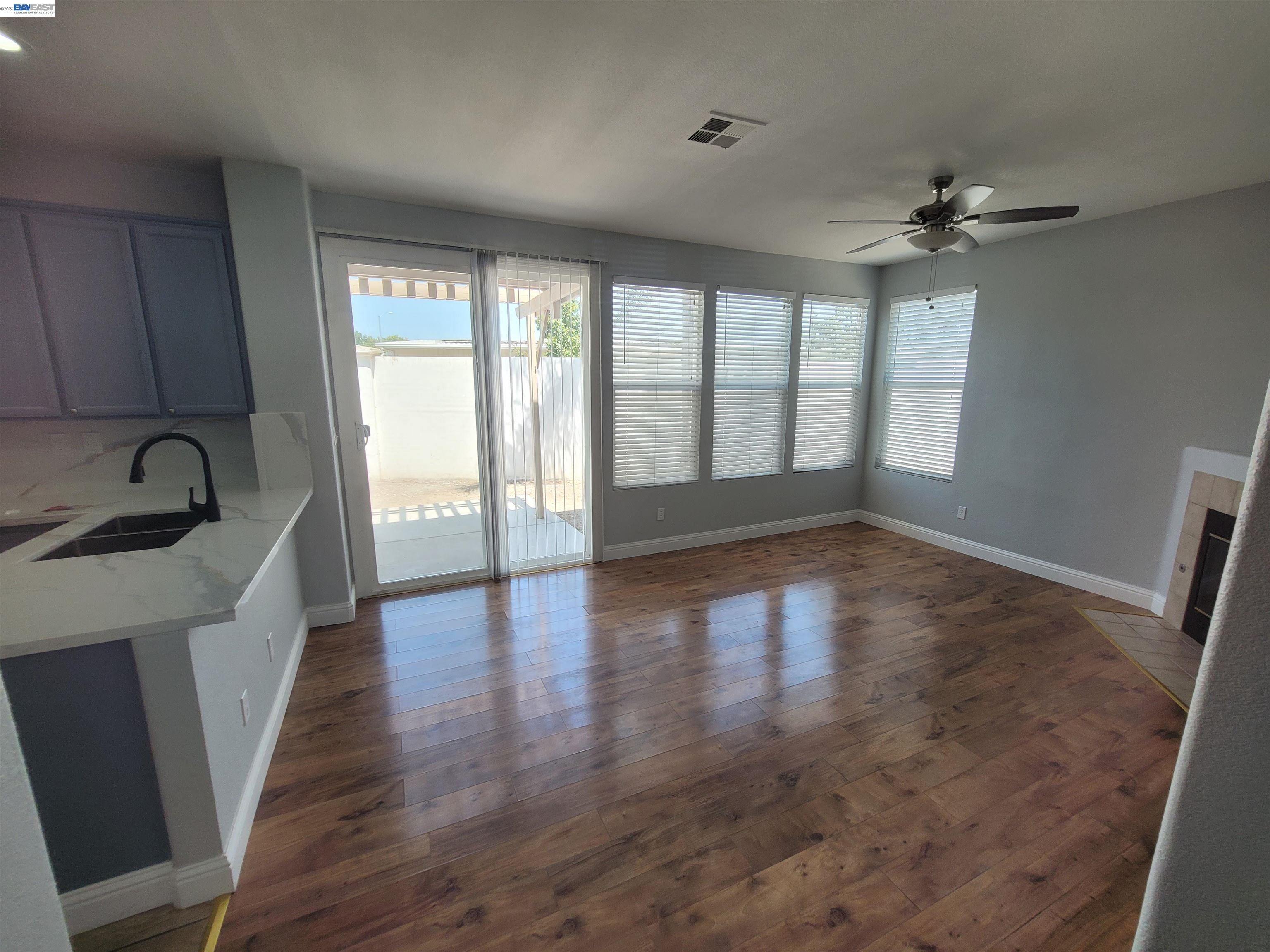 577 Rockingham Way, Tracy, CA 95376 — photo 2
