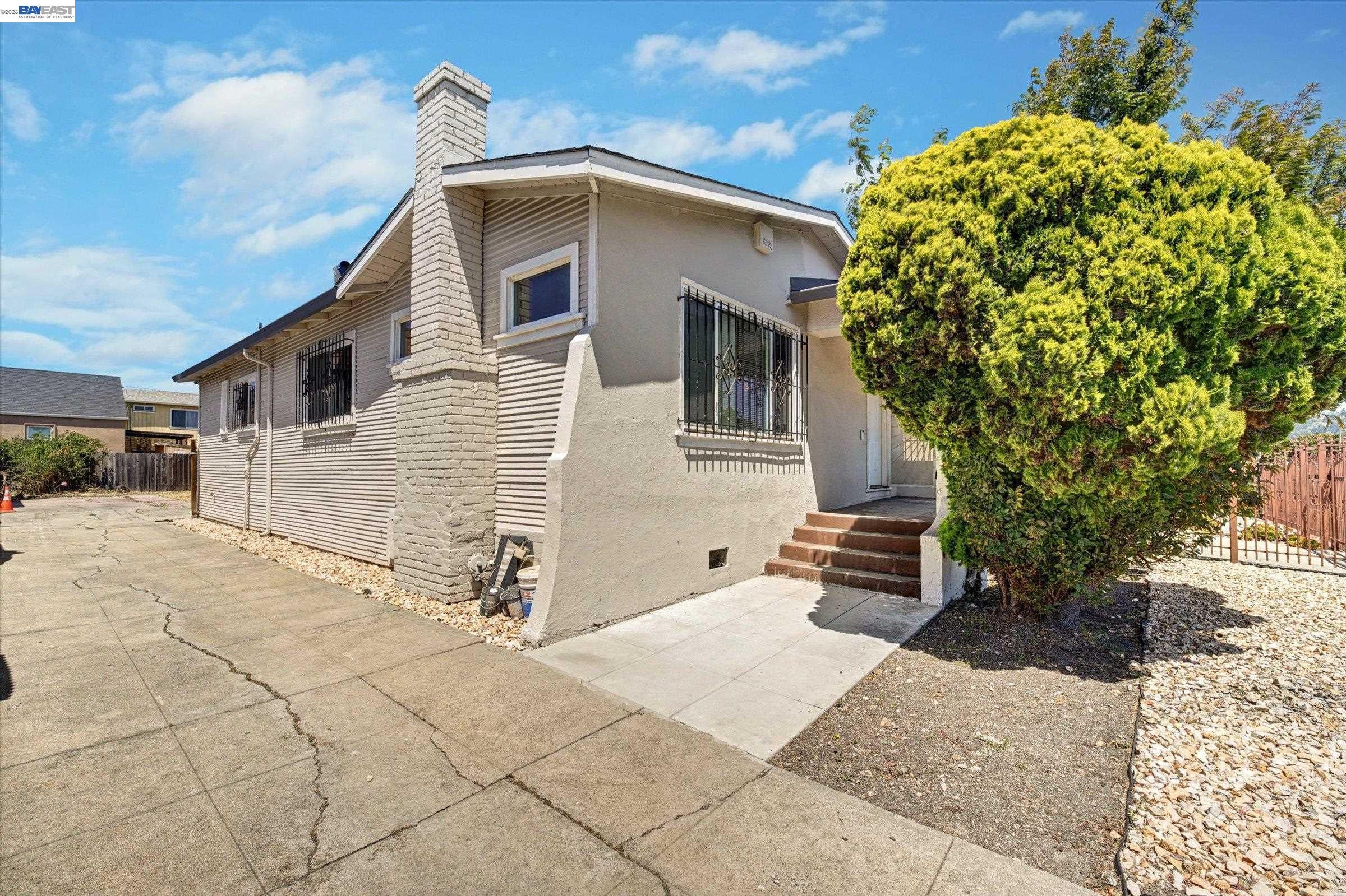 1707 73rd Ave — photo