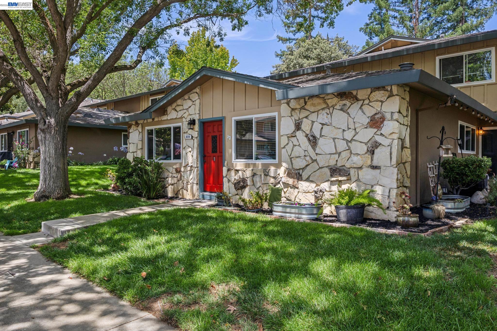 8110 Arroyo Dr — photo