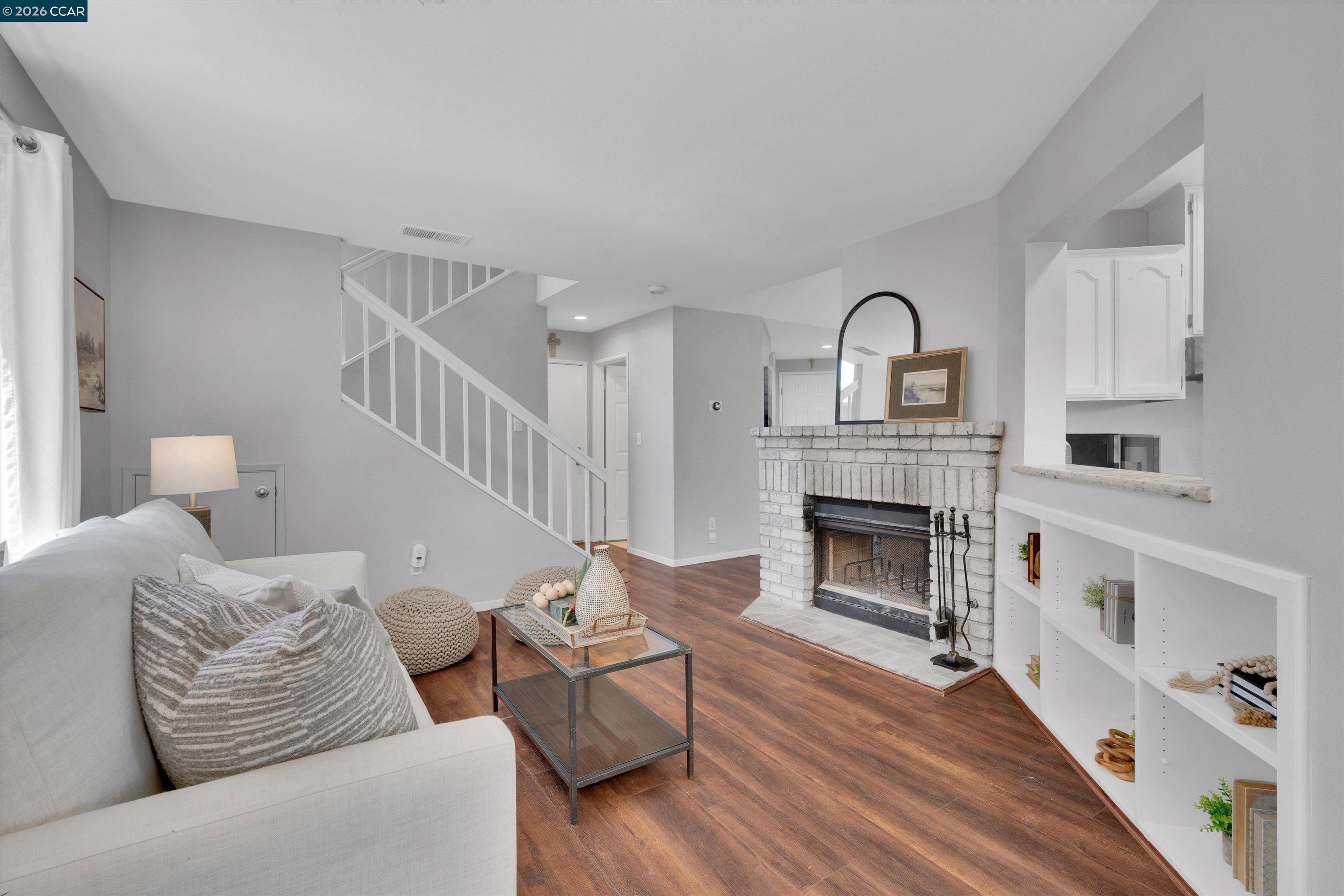 400 Devon Ct, Oakley, CA 94561 — photo 2
