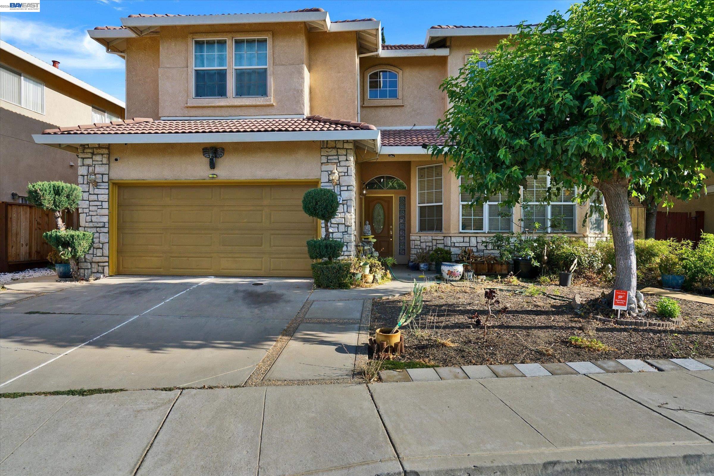 2257 Octavia Court — photo