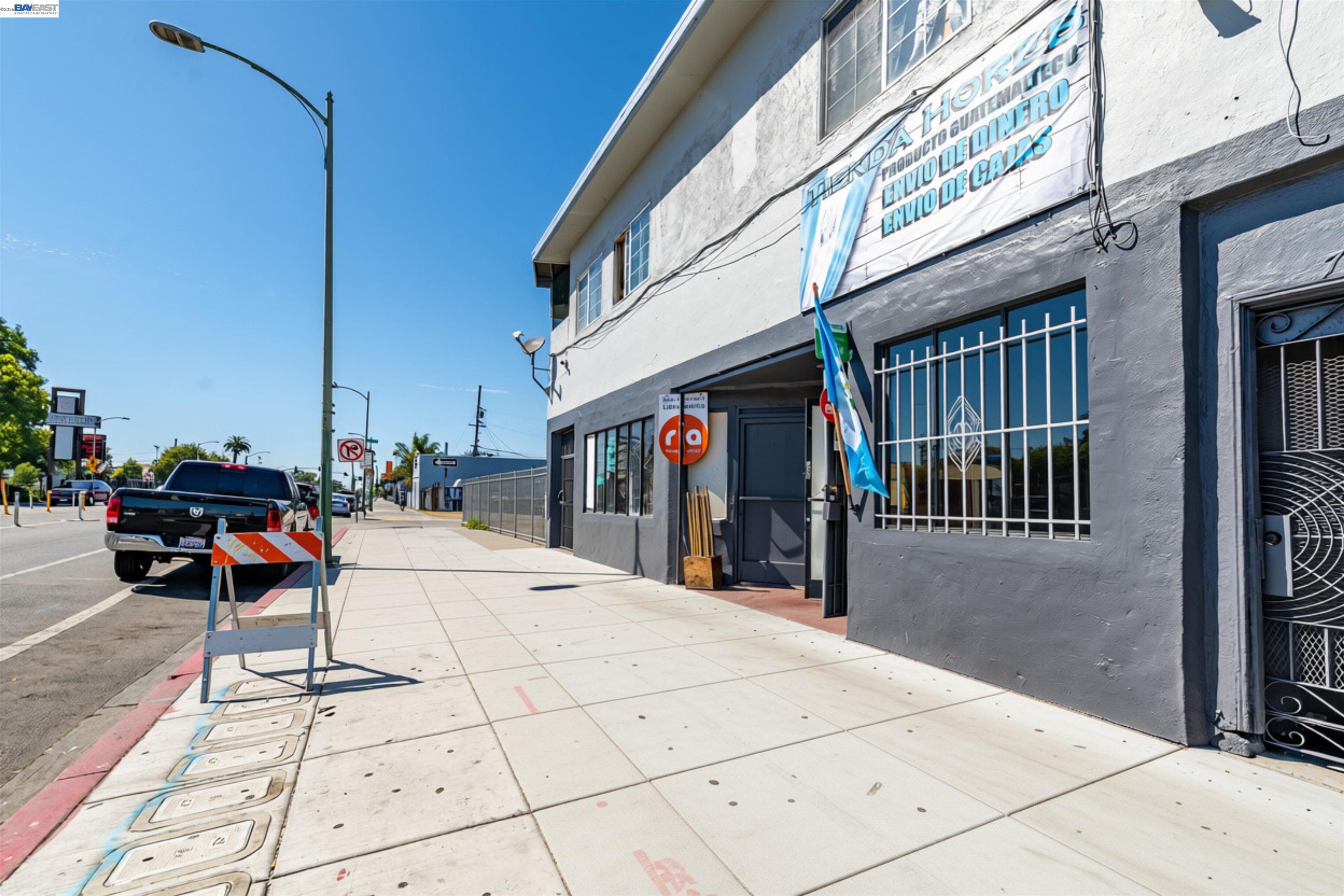 7108 International Blvd. — photo