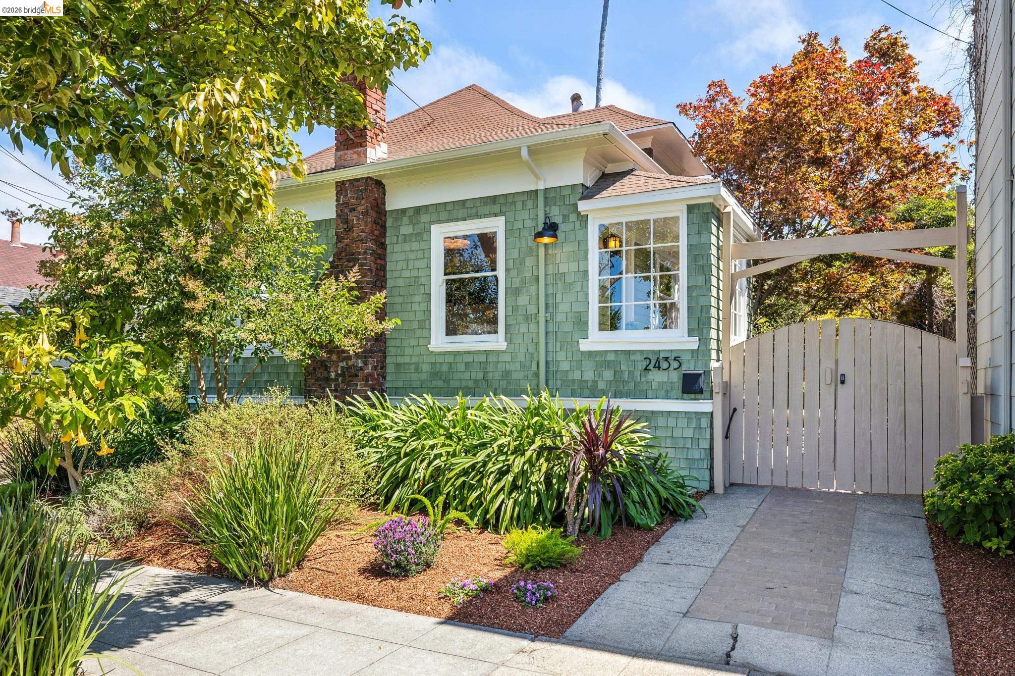 2435 Valley Street, Berkeley, CA 94702 — photo 2