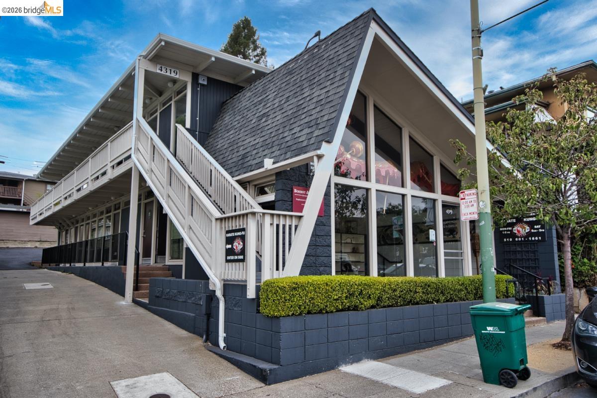 4319 Piedmont Ave — photo