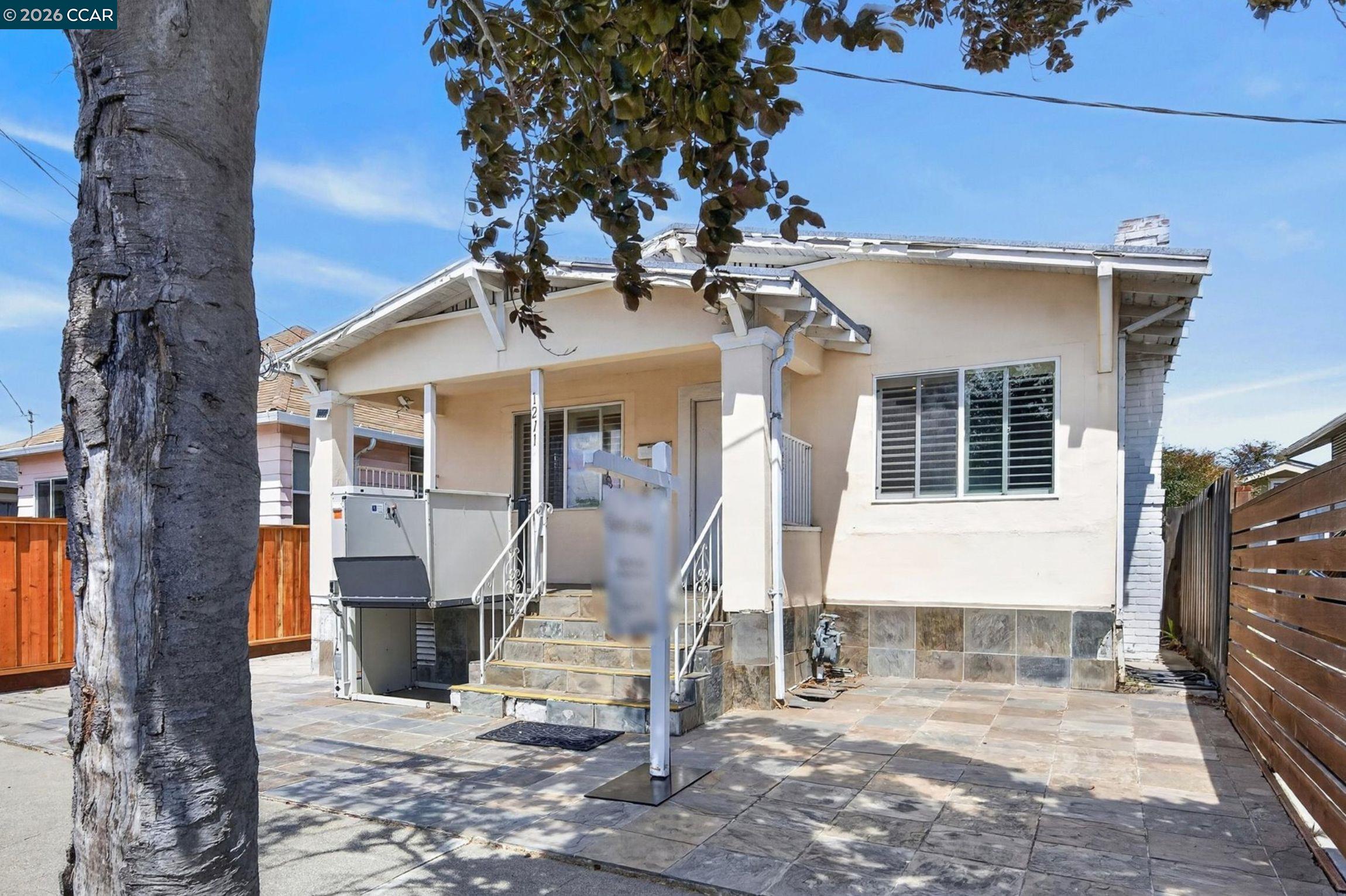 1211 Blake St — photo