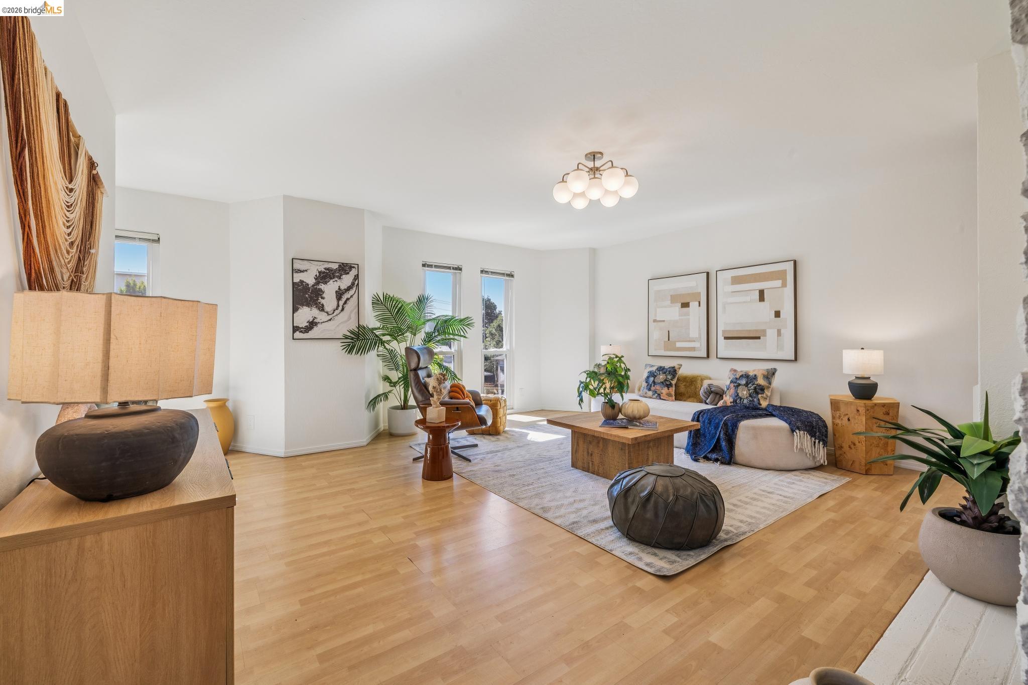 385 Jayne Ave 301 — photo