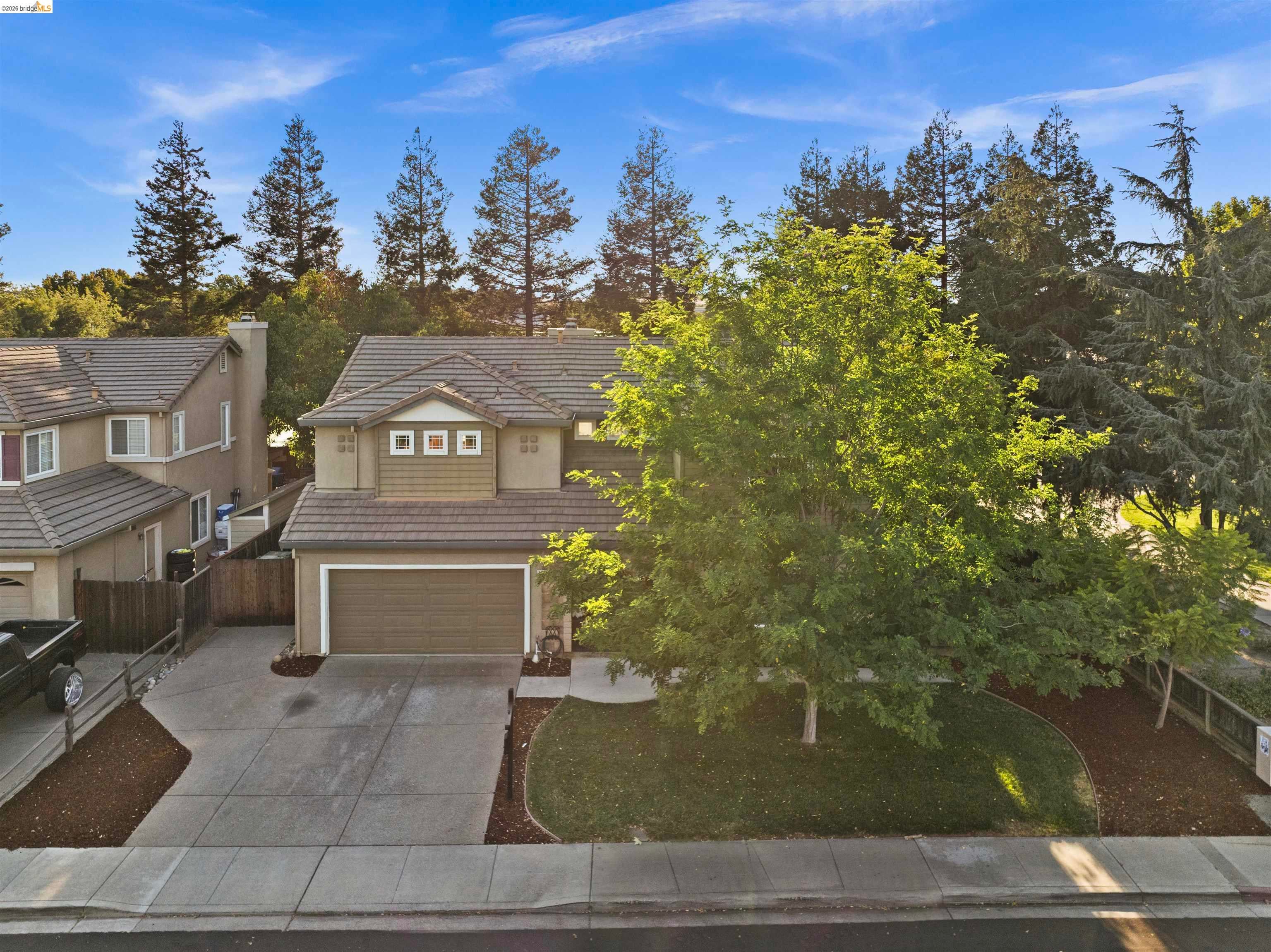 1049 Meadowgate Way — photo