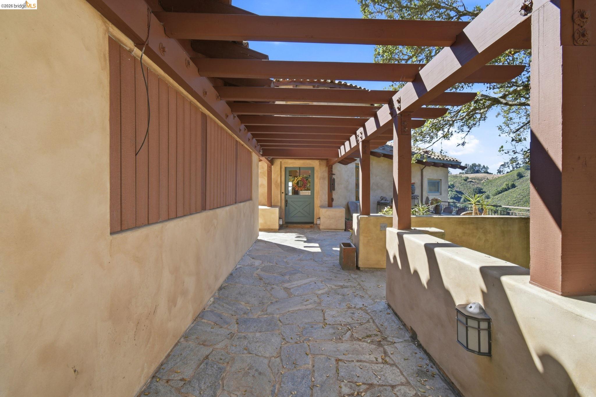 11 Drury Ct, Berkeley, CA 94705 — photo 2