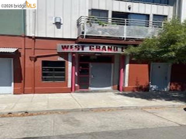 850 W Grand Ave 17 — photo