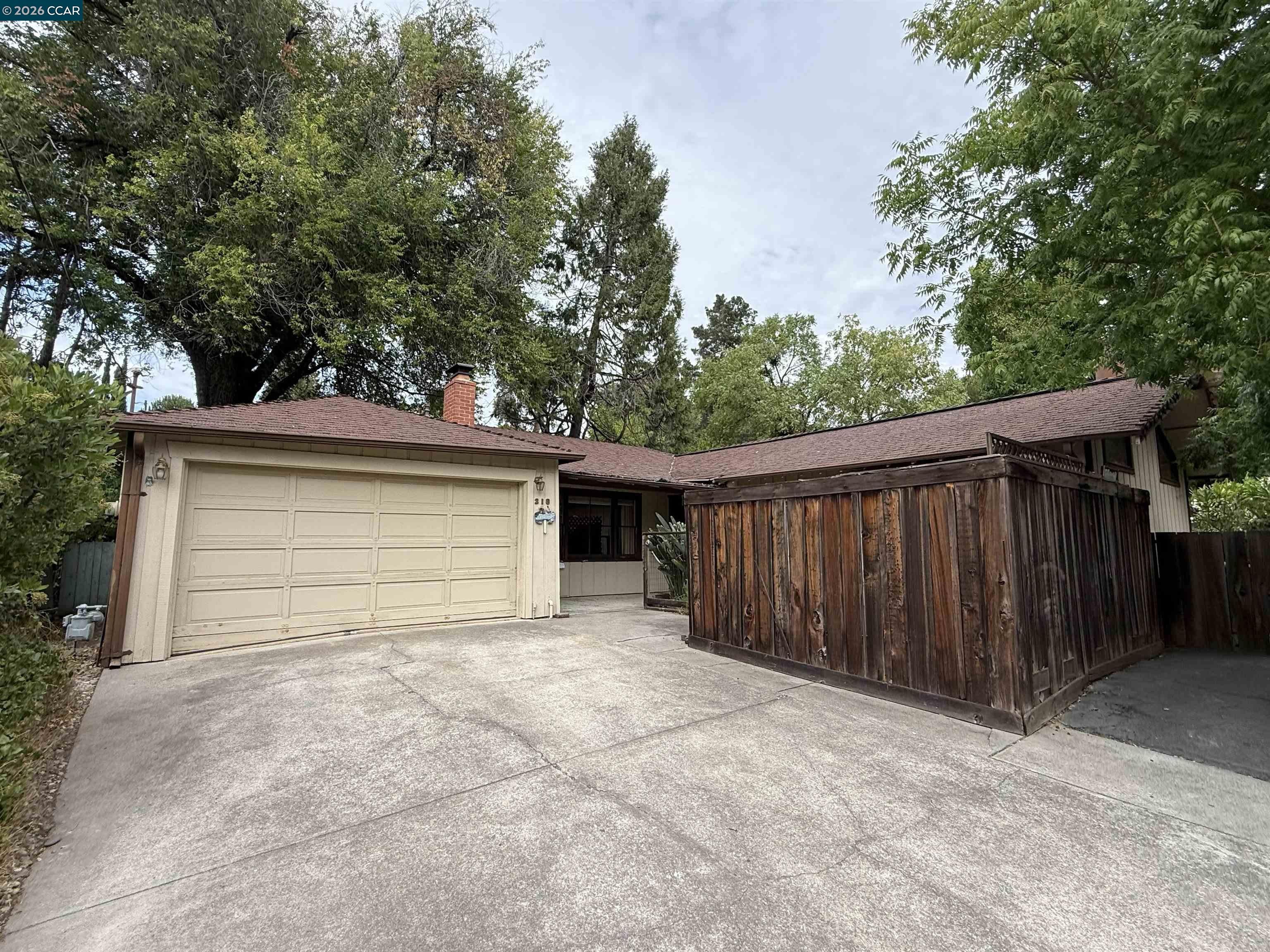218 Wootten Dr — photo