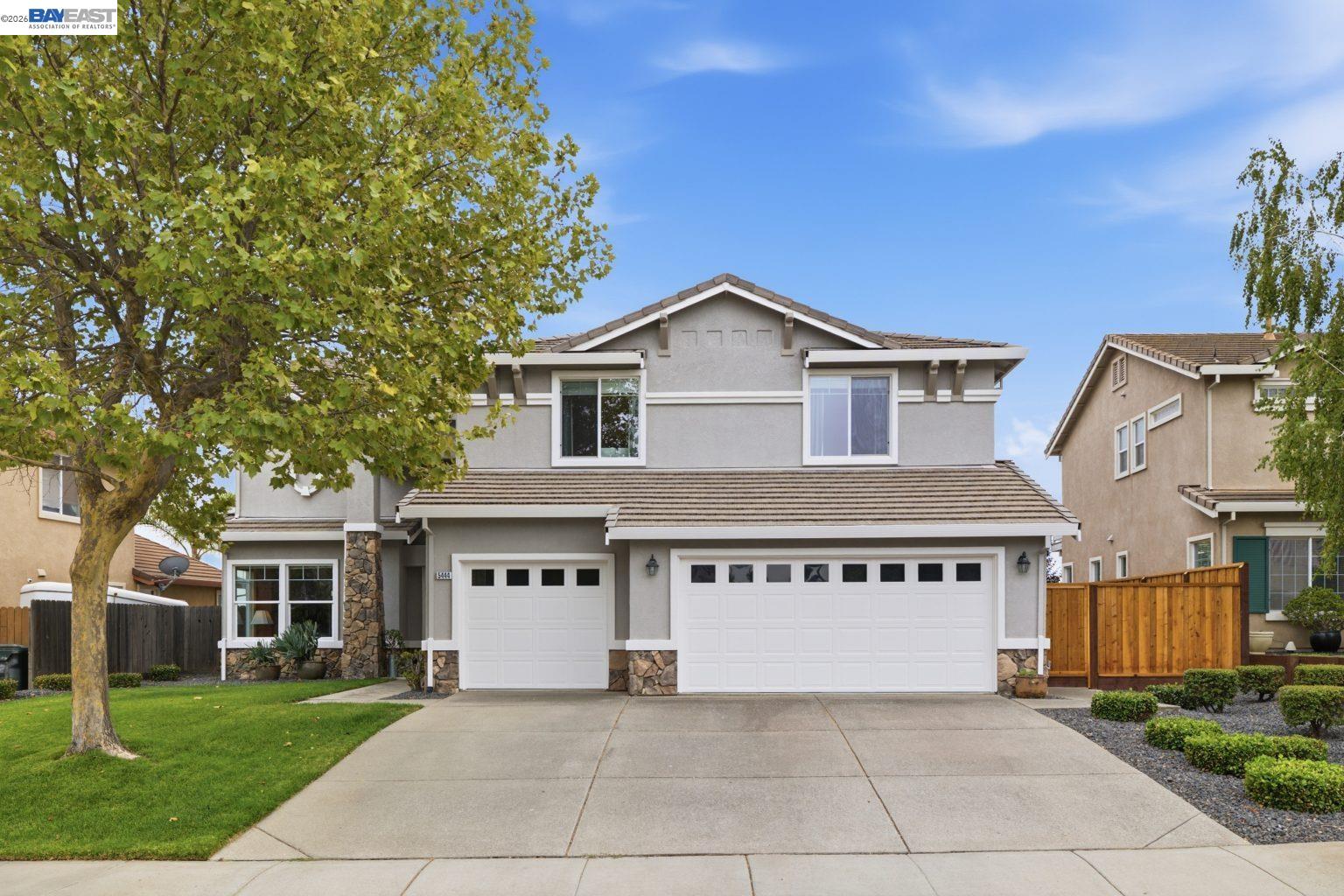 5444 Southwood Way — photo