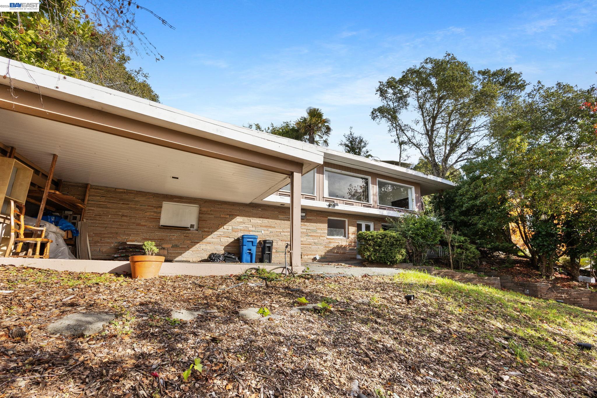 1012 Contra Costa Dr — photo