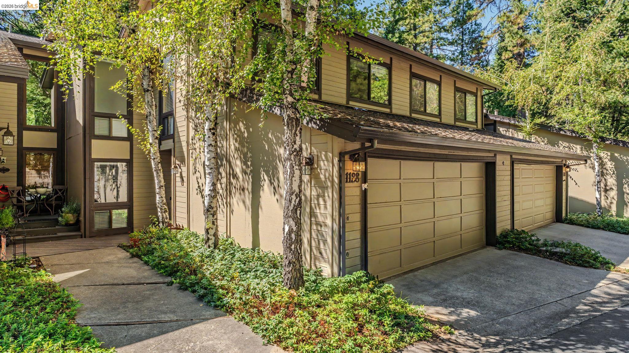 1128 Fairway Ct — photo