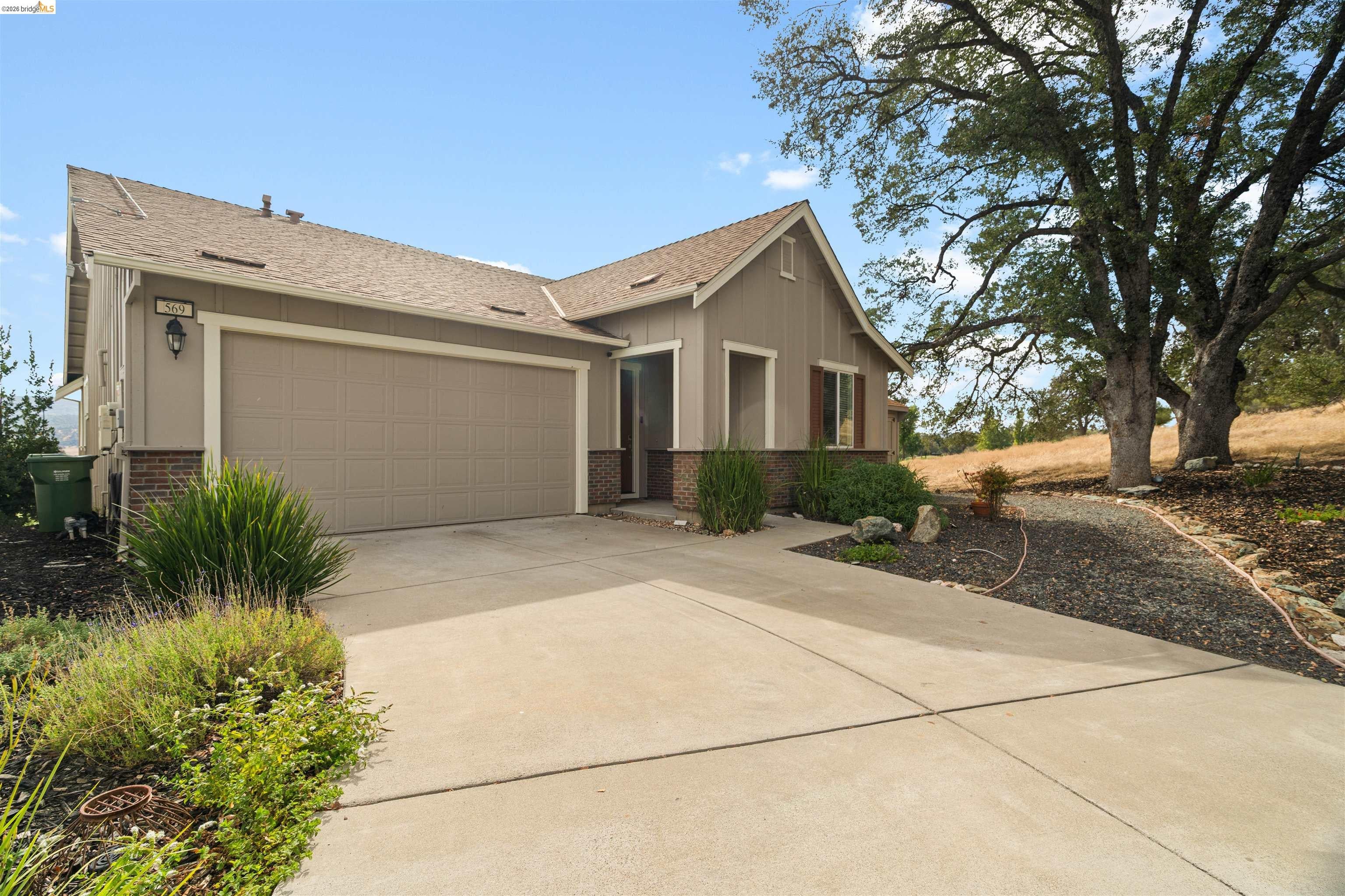 569 Spyglass Cir — photo