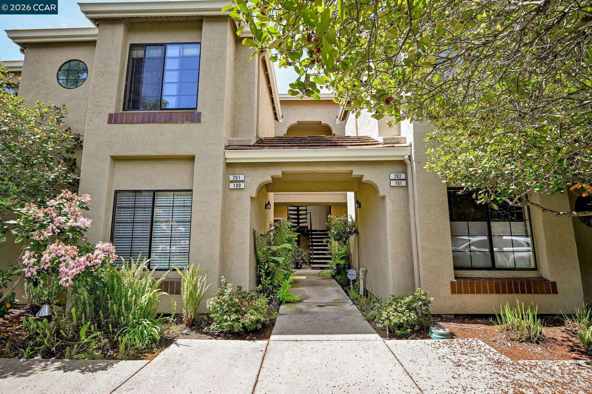 5012 Lakeview Dr 201 — photo