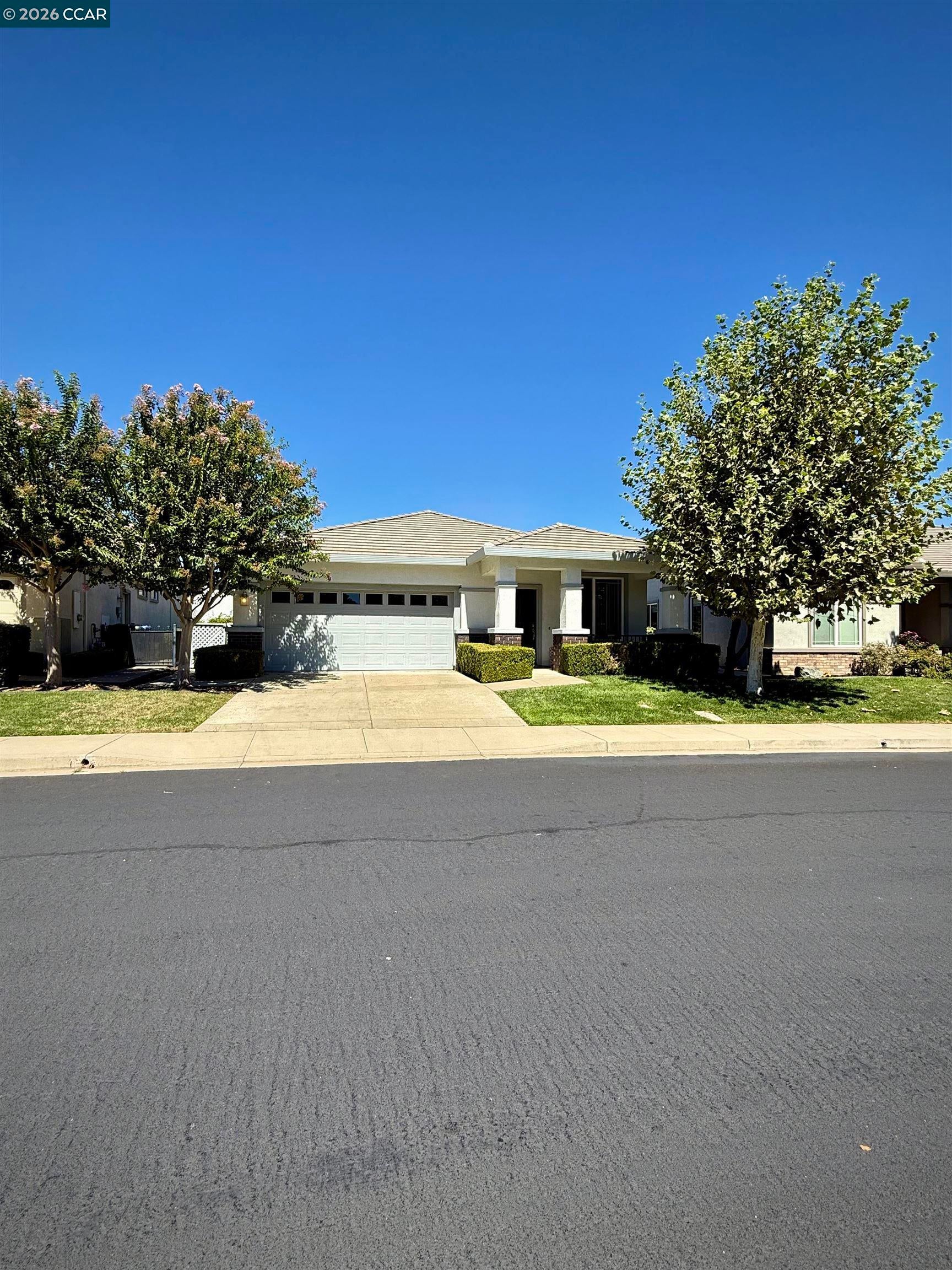 1010 Centennial Dr — photo