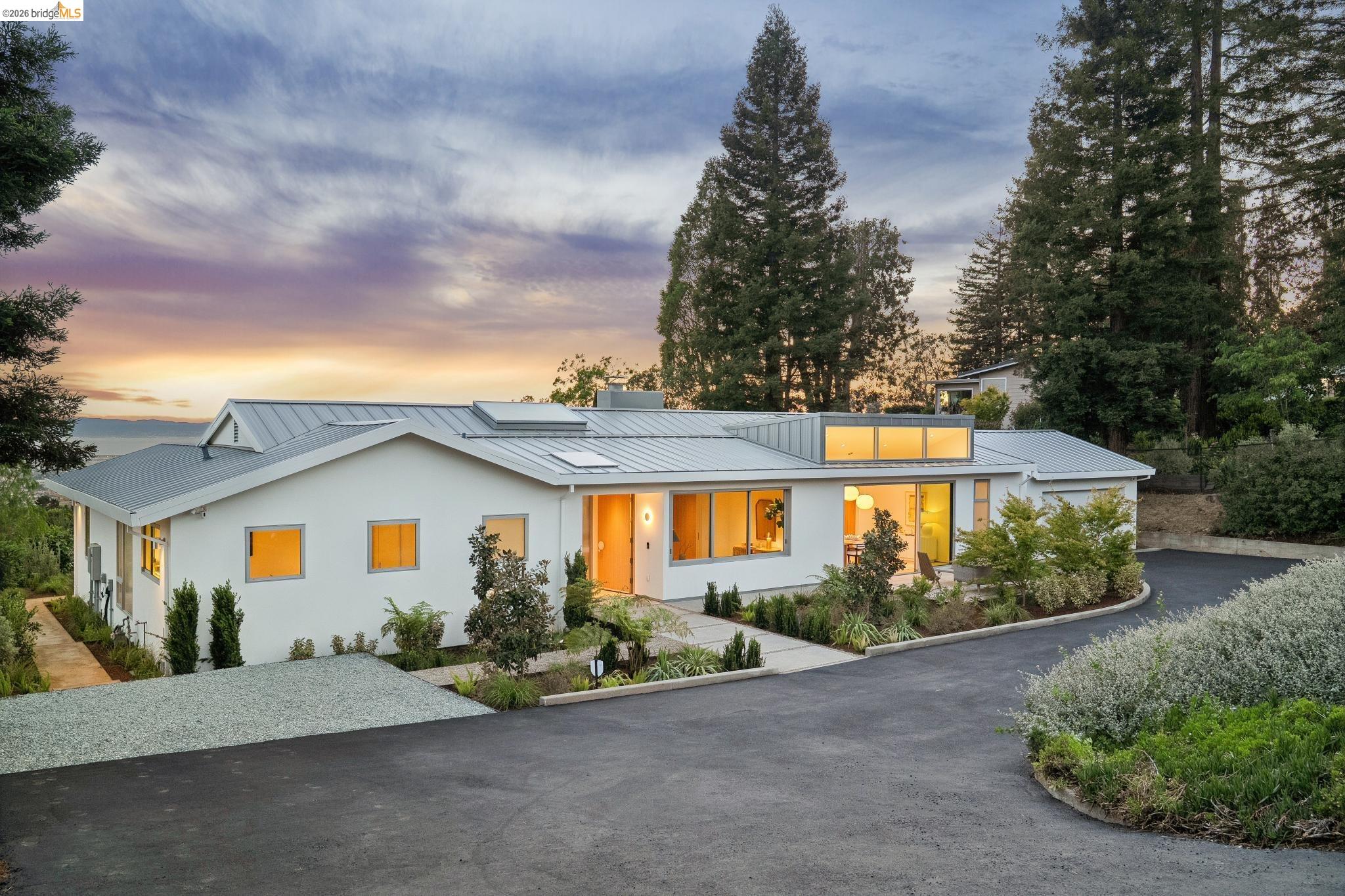 14001 Skyline Blvd — photo