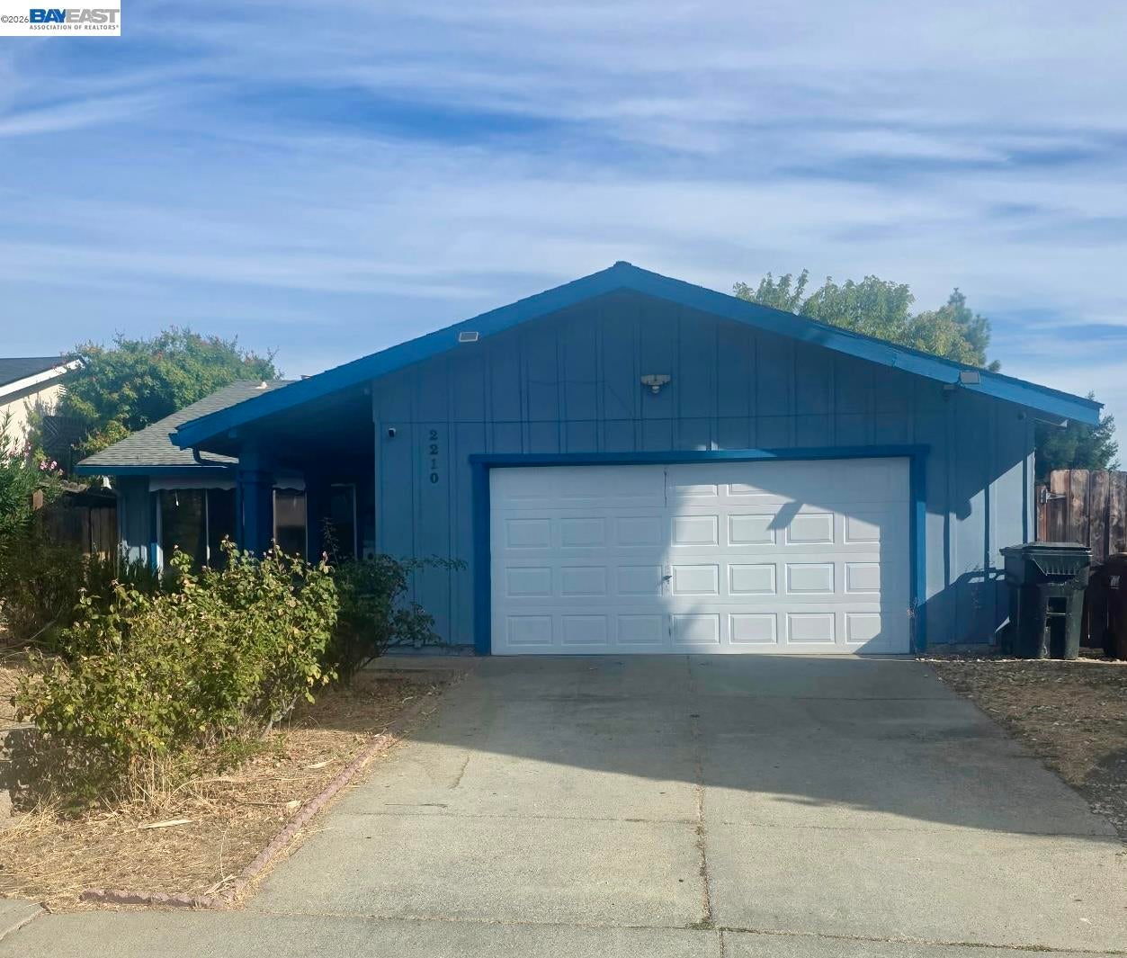 2210 Washington Way — photo