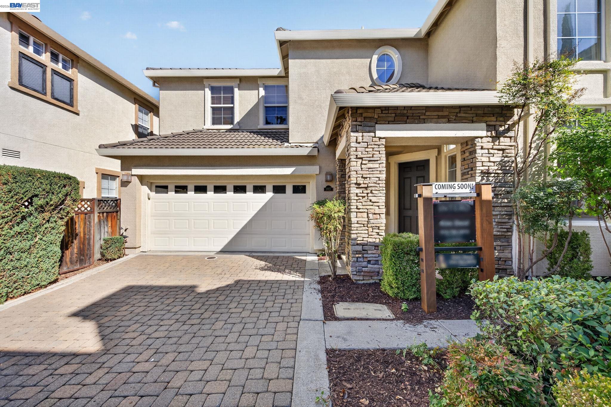 3927 Madbury Ct — photo