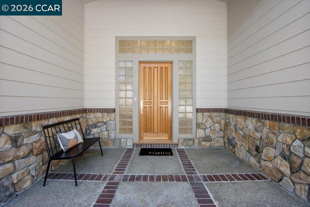 809 Mountain View Dr, Lafayette, CA 94549 — photo 2