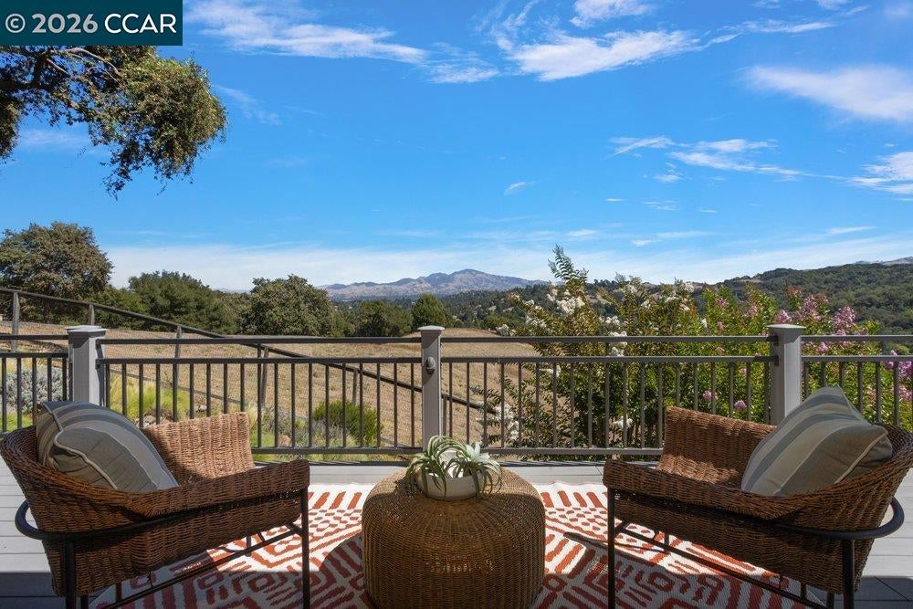 809 Mountain View Dr, Lafayette, CA 94549 — photo 3