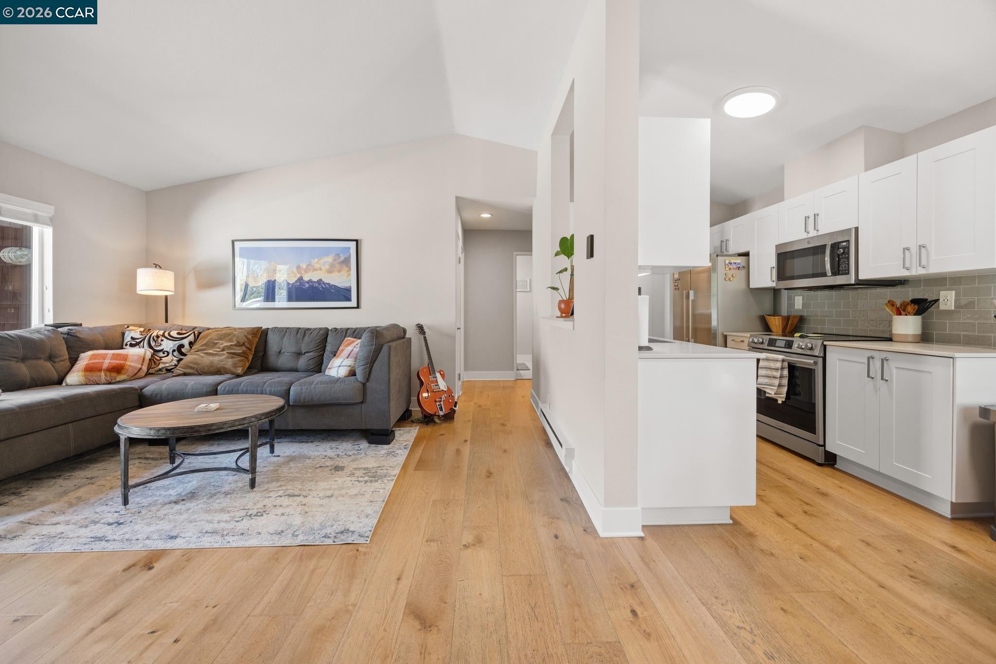 158 Bayside Court — photo