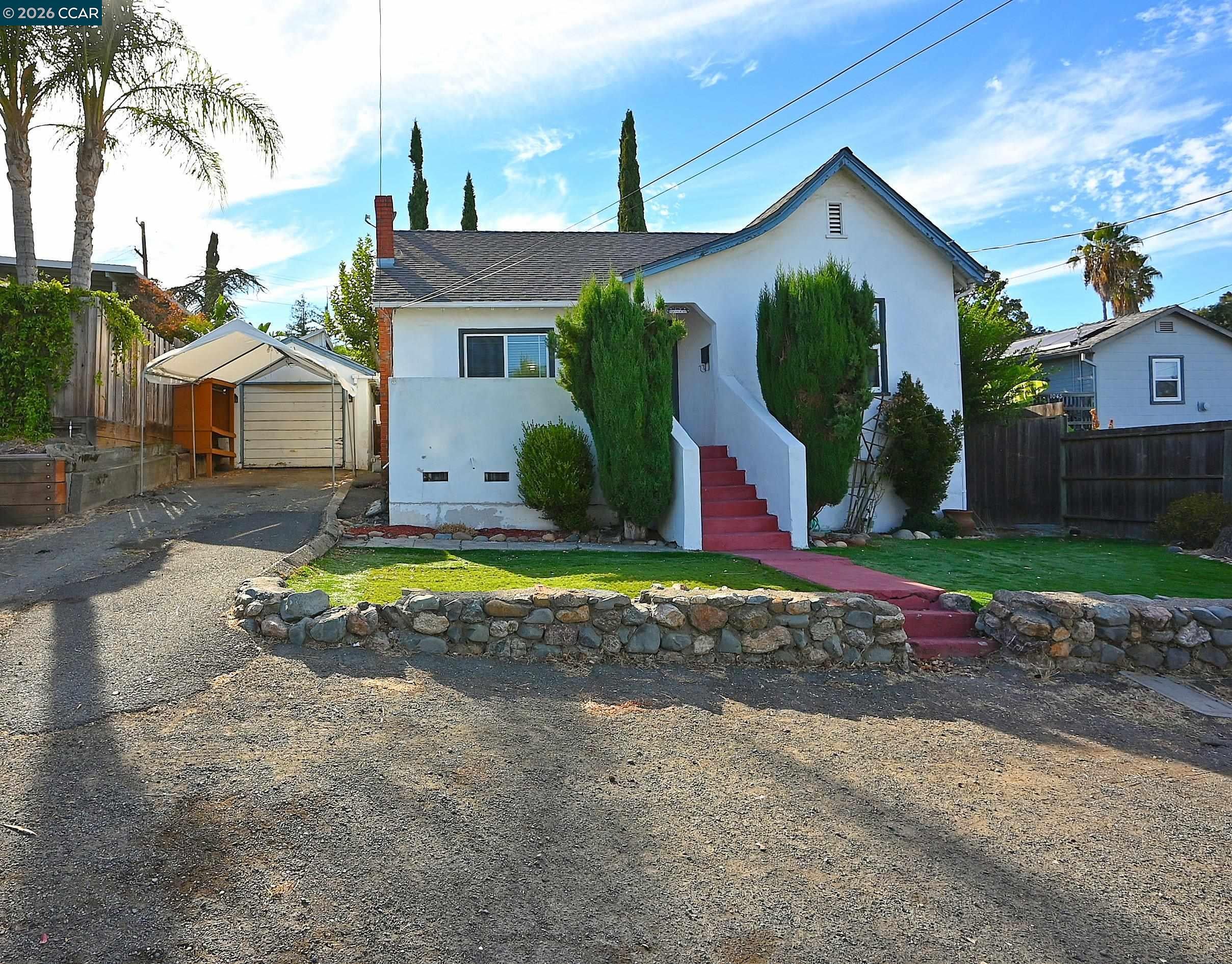 1035 Palm Ave — photo