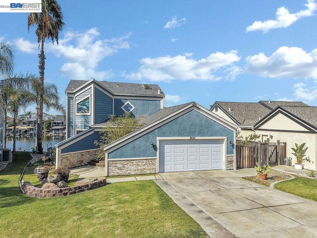 4681 Spinnaker Way — photo