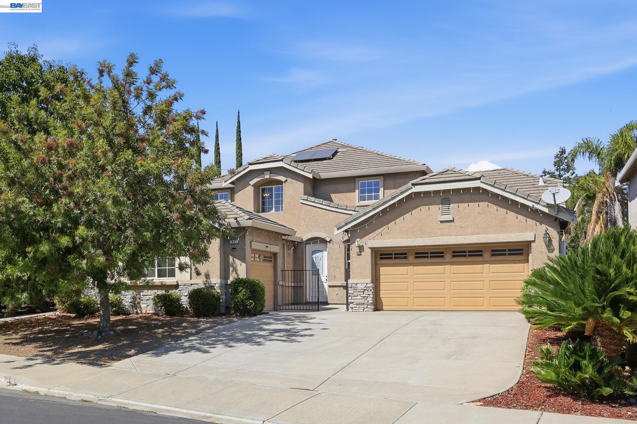 1821 Tioga Pass Way — photo