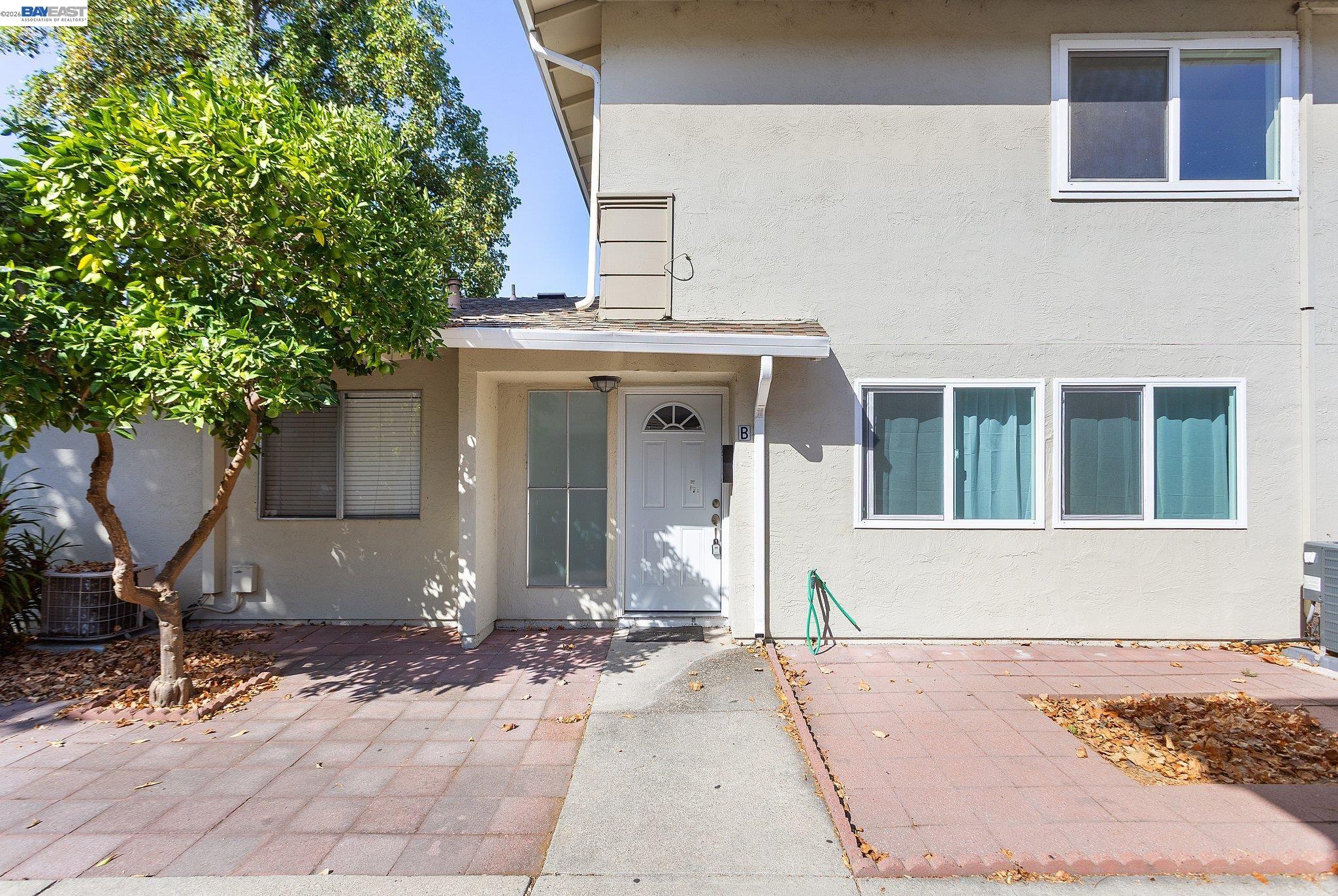 1387 Del Rio Cir #B, Concord, CA 94518 — photo 2