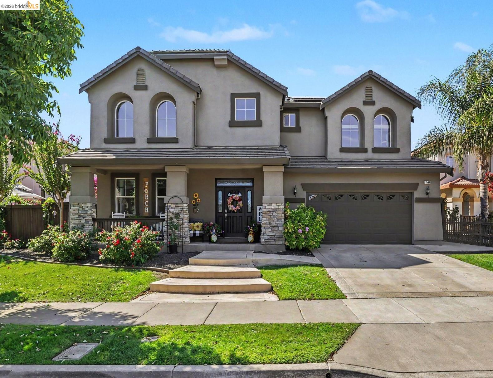 1587 Dawnview Dr — photo