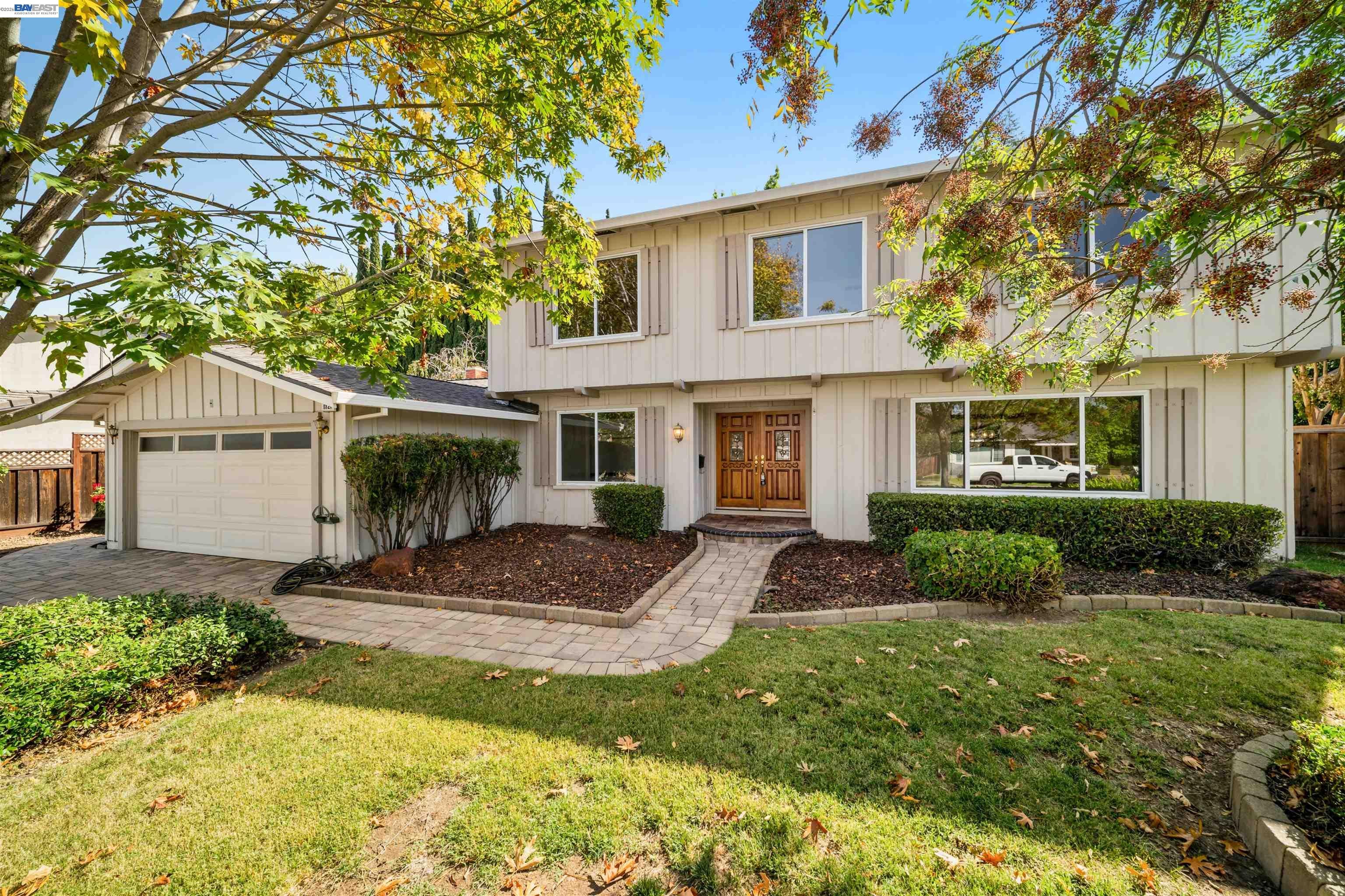 1721 Beachwood Way — photo