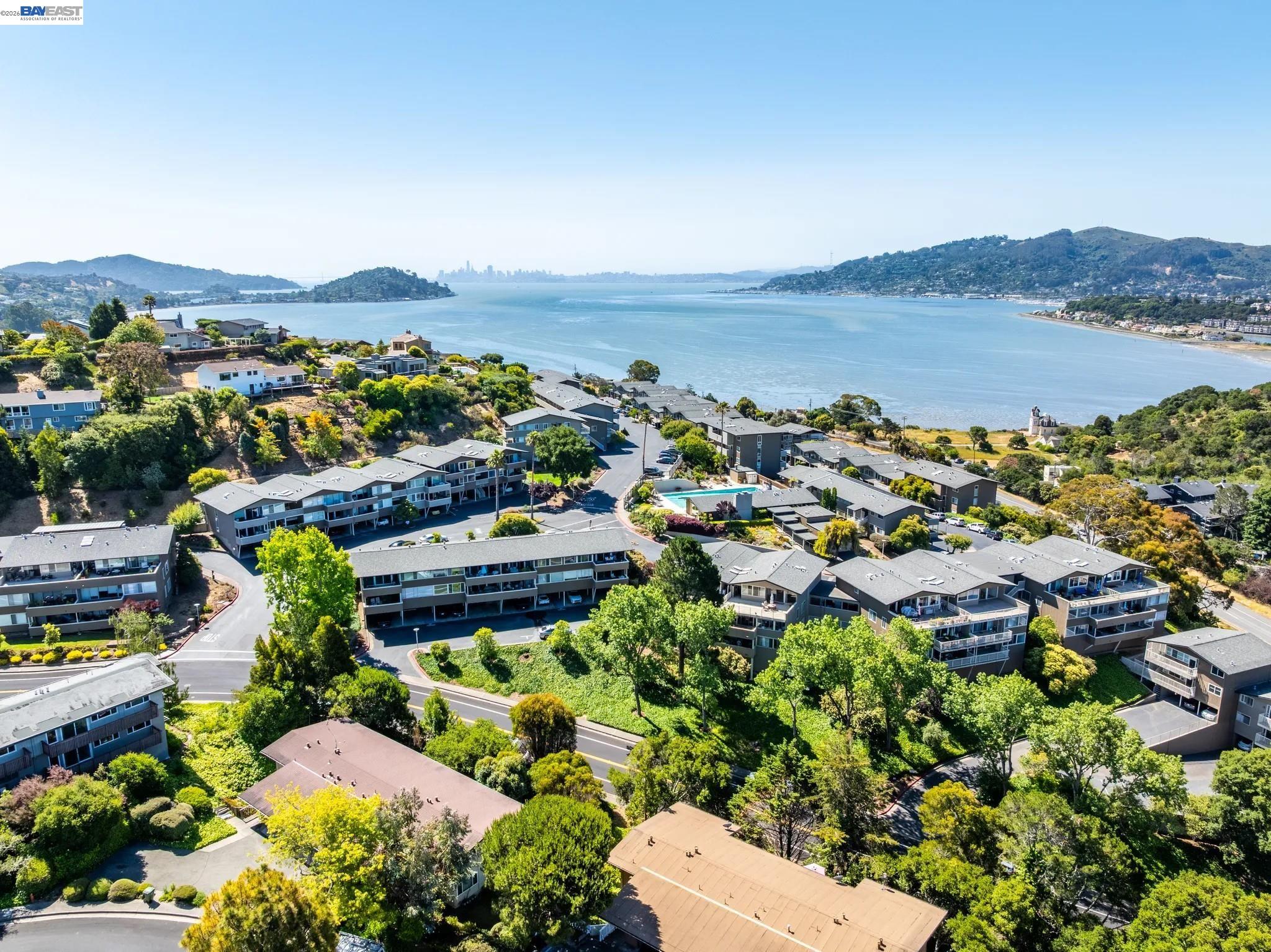 10 Andrew Dr 59 — photo