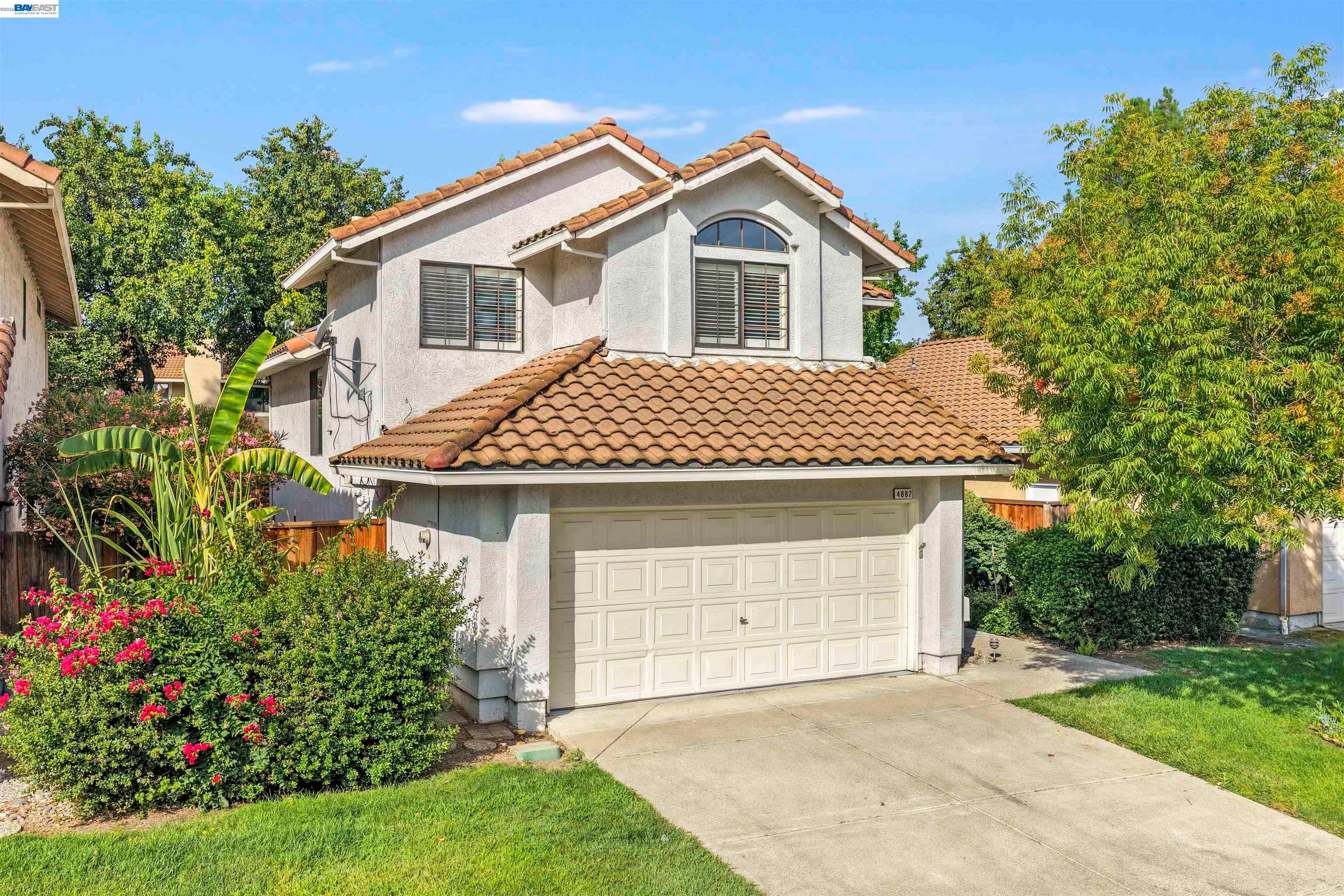 4887 Kimberley Cmn — photo