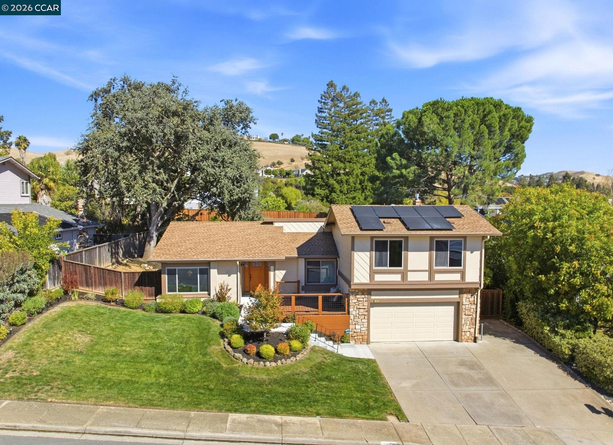 1859 Yolanda Cir — photo