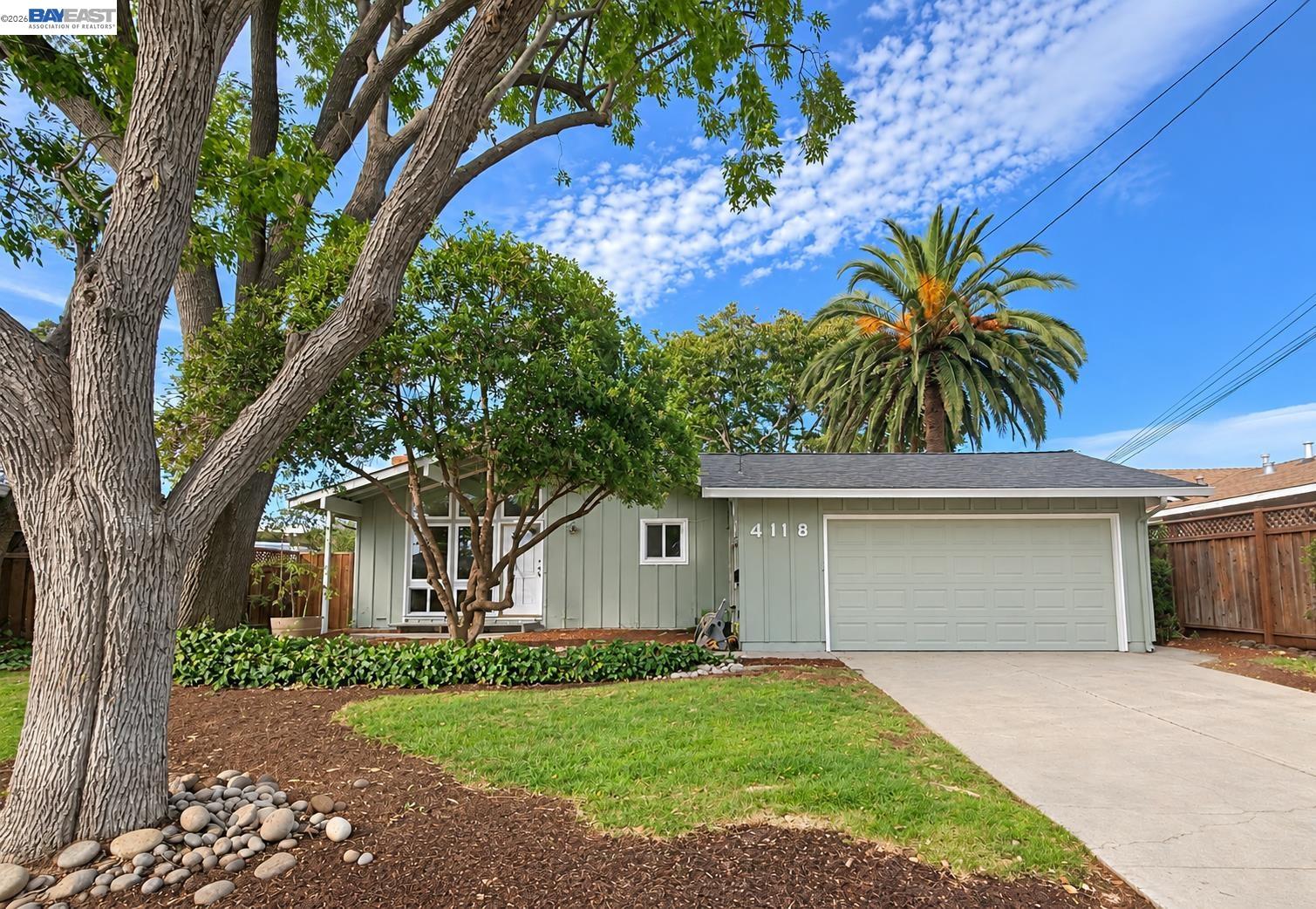 4118 Stanford Way — photo