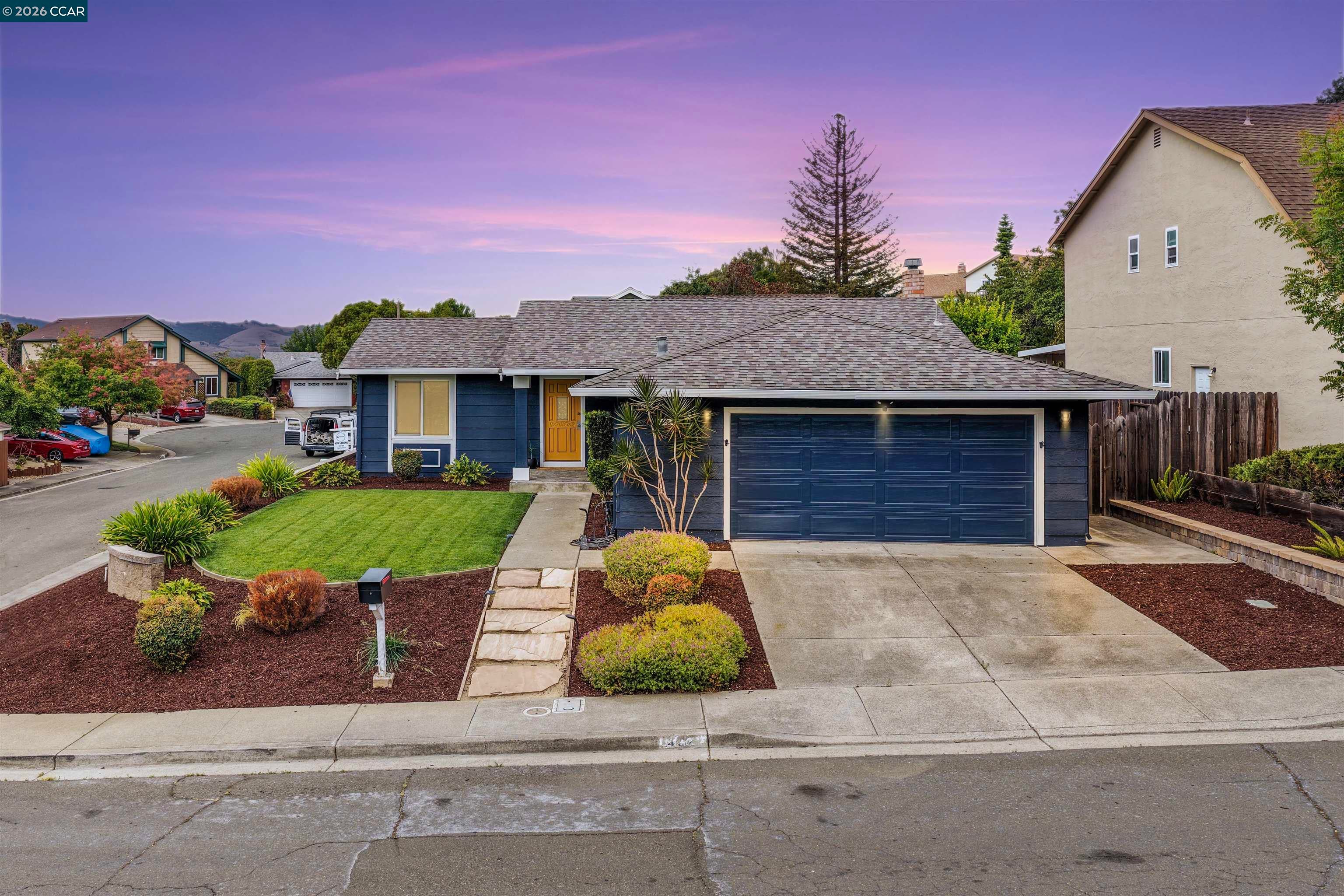 452 Lori Dr — photo