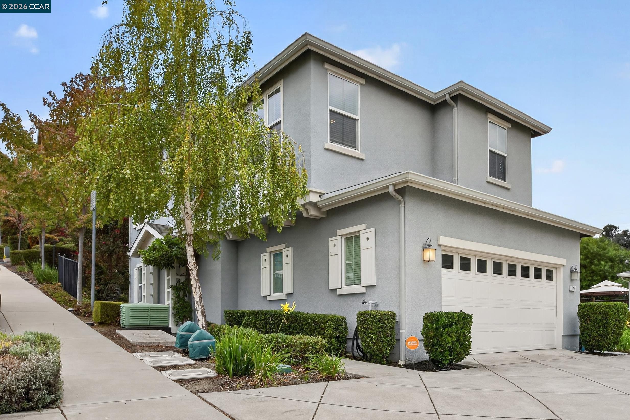 516 Falling Star Dr — photo