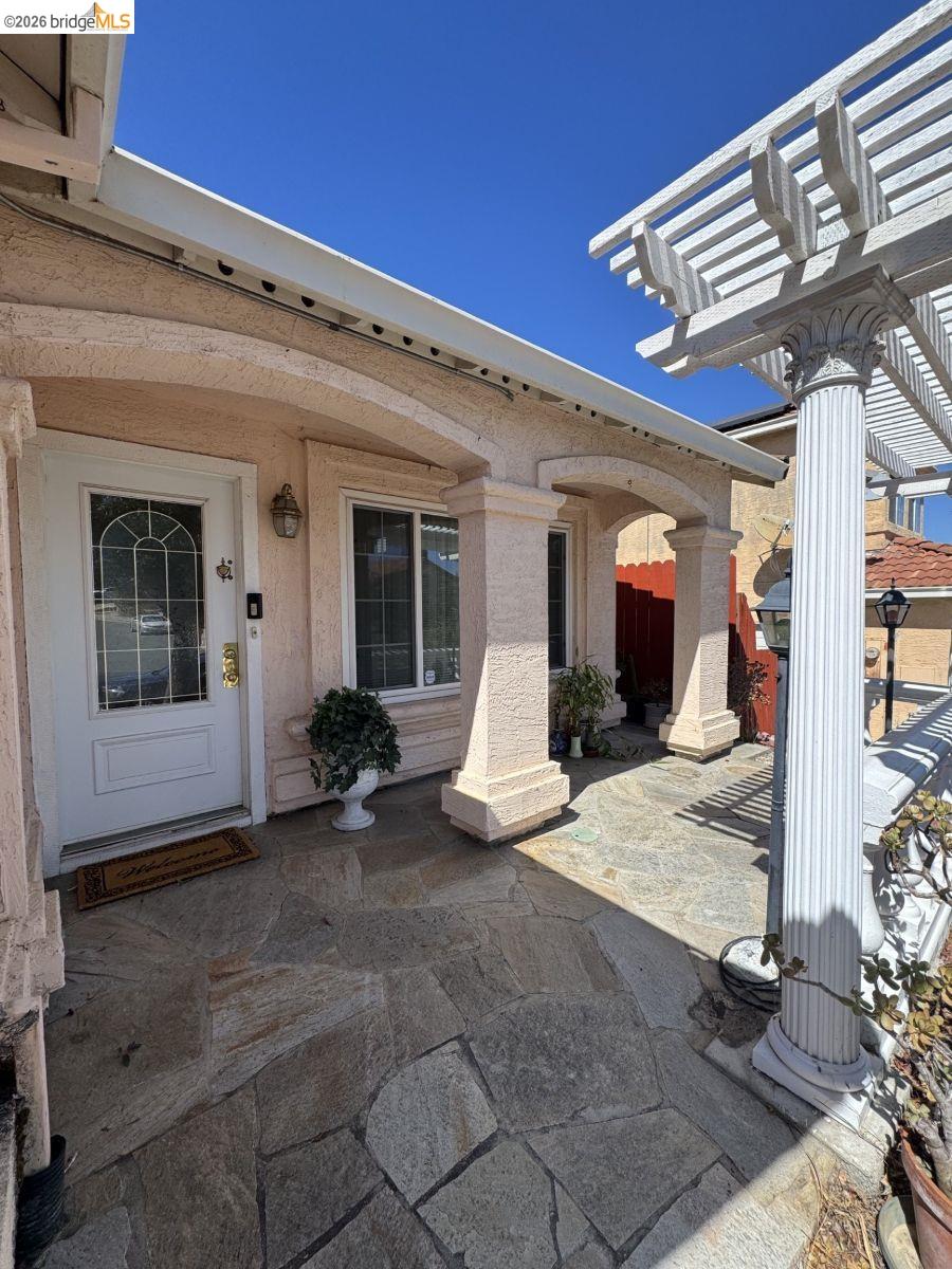 2257 Southwood Dr — photo