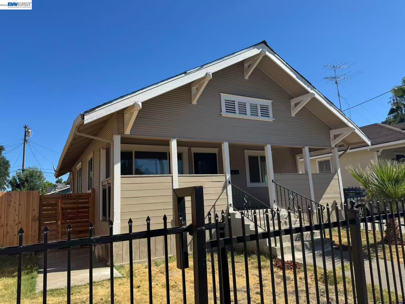1331 E Park Street — photo